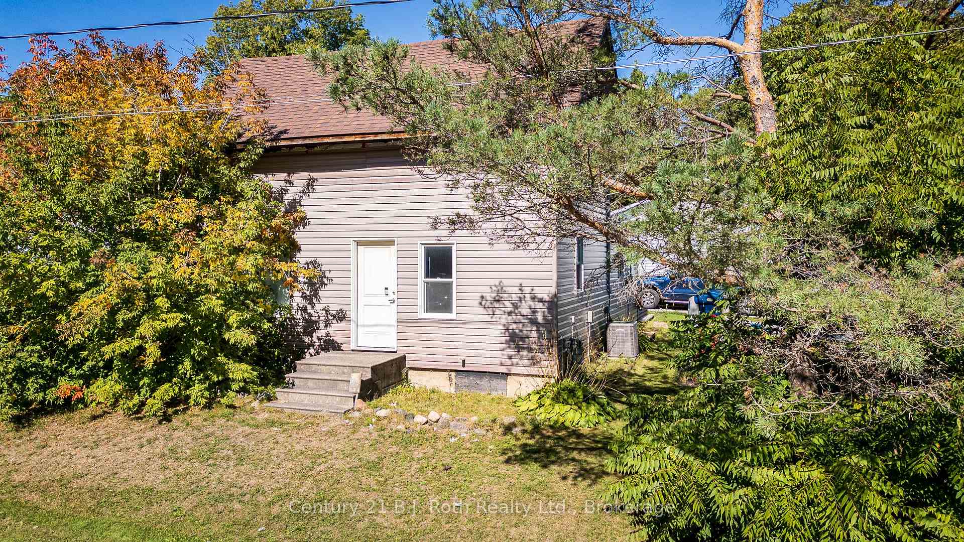 Photo 7 of 528 Camilla Street, Tay, Port McNicoll — HOMEH