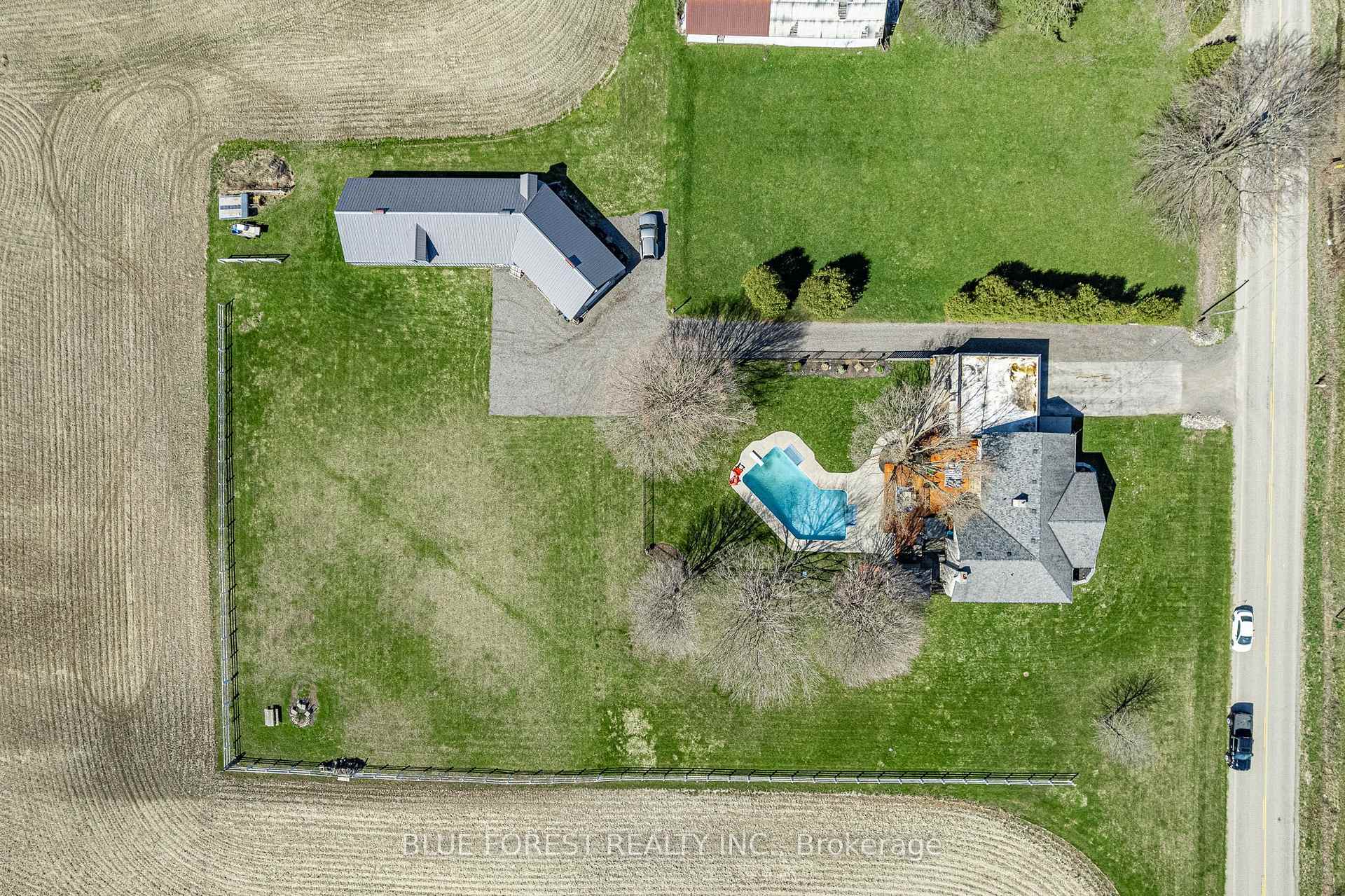 Photo 1 of 1645 Gladstone Drive, Thames Centre, Rural Thames Centre — HOMEH