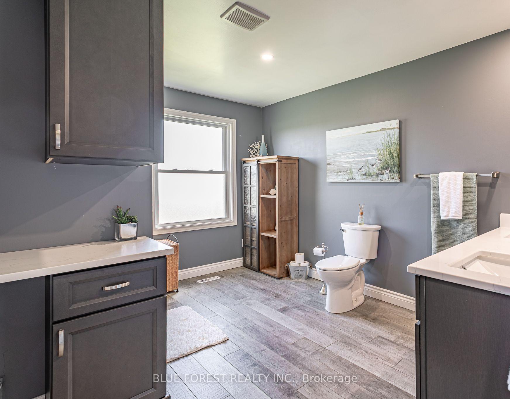 Photo 14 of 1645 Gladstone Drive, Thames Centre, Rural Thames Centre — HOMEH