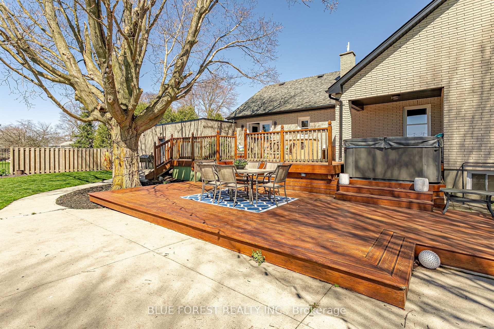 Photo 31 of 1645 Gladstone Drive, Thames Centre, Rural Thames Centre — HOMEH
