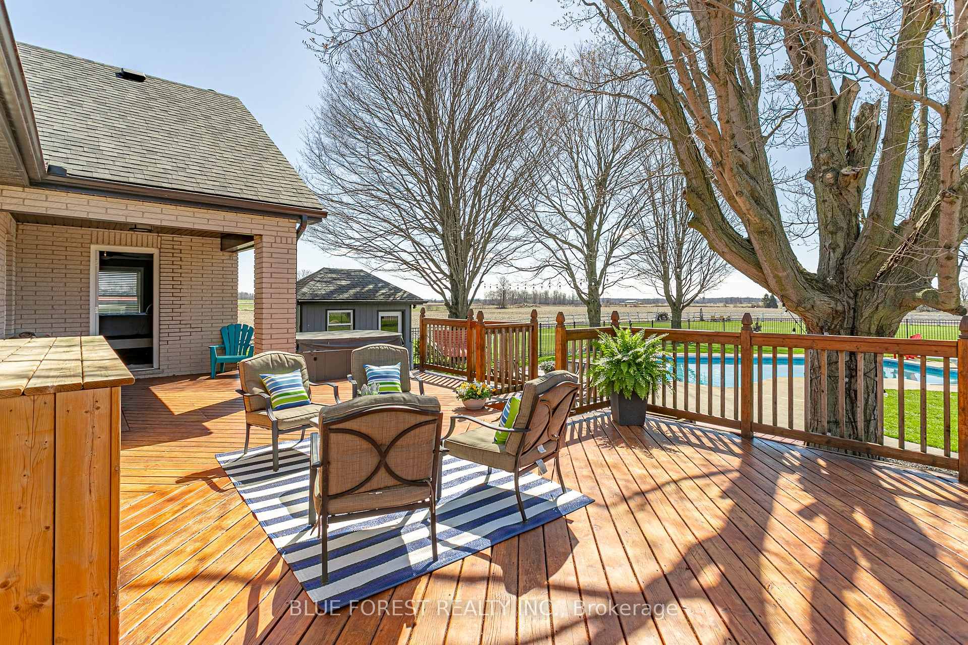 Photo 33 of 1645 Gladstone Drive, Thames Centre, Rural Thames Centre — HOMEH