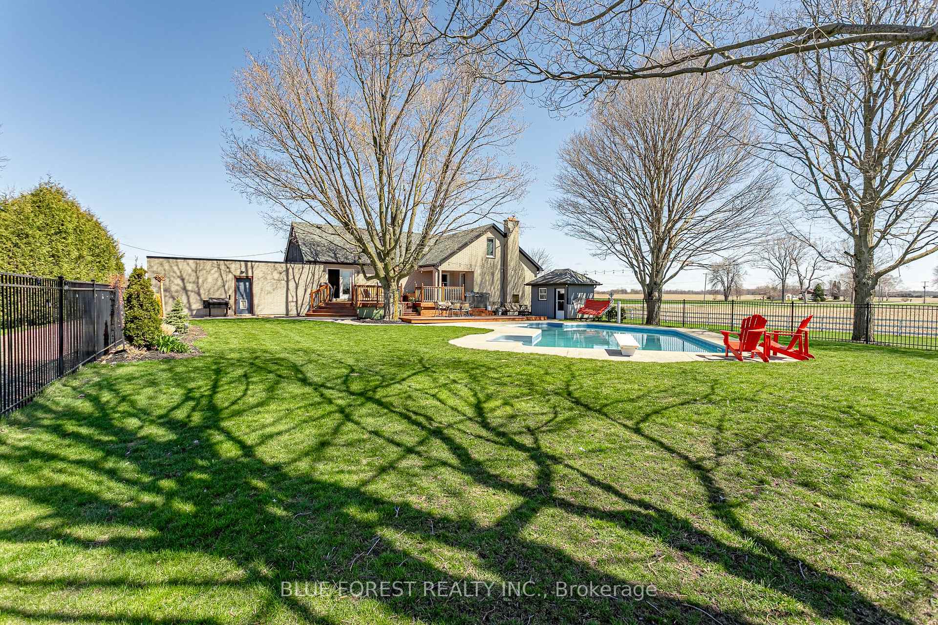 Photo 36 of 1645 Gladstone Drive, Thames Centre, Rural Thames Centre — HOMEH