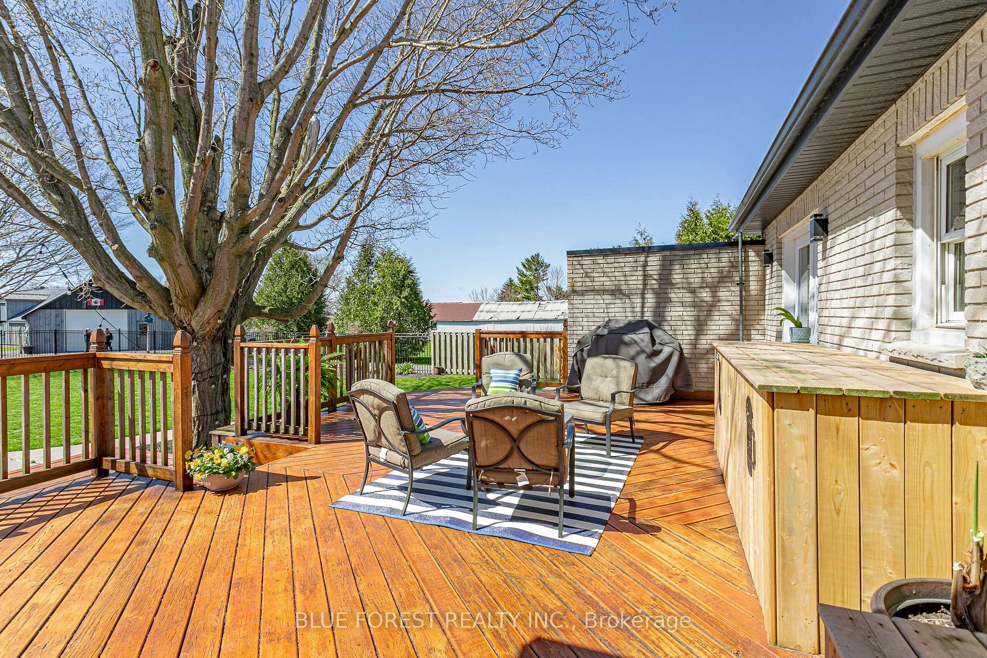 Photo 37 of 1645 Gladstone Drive, Thames Centre, Rural Thames Centre — HOMEH