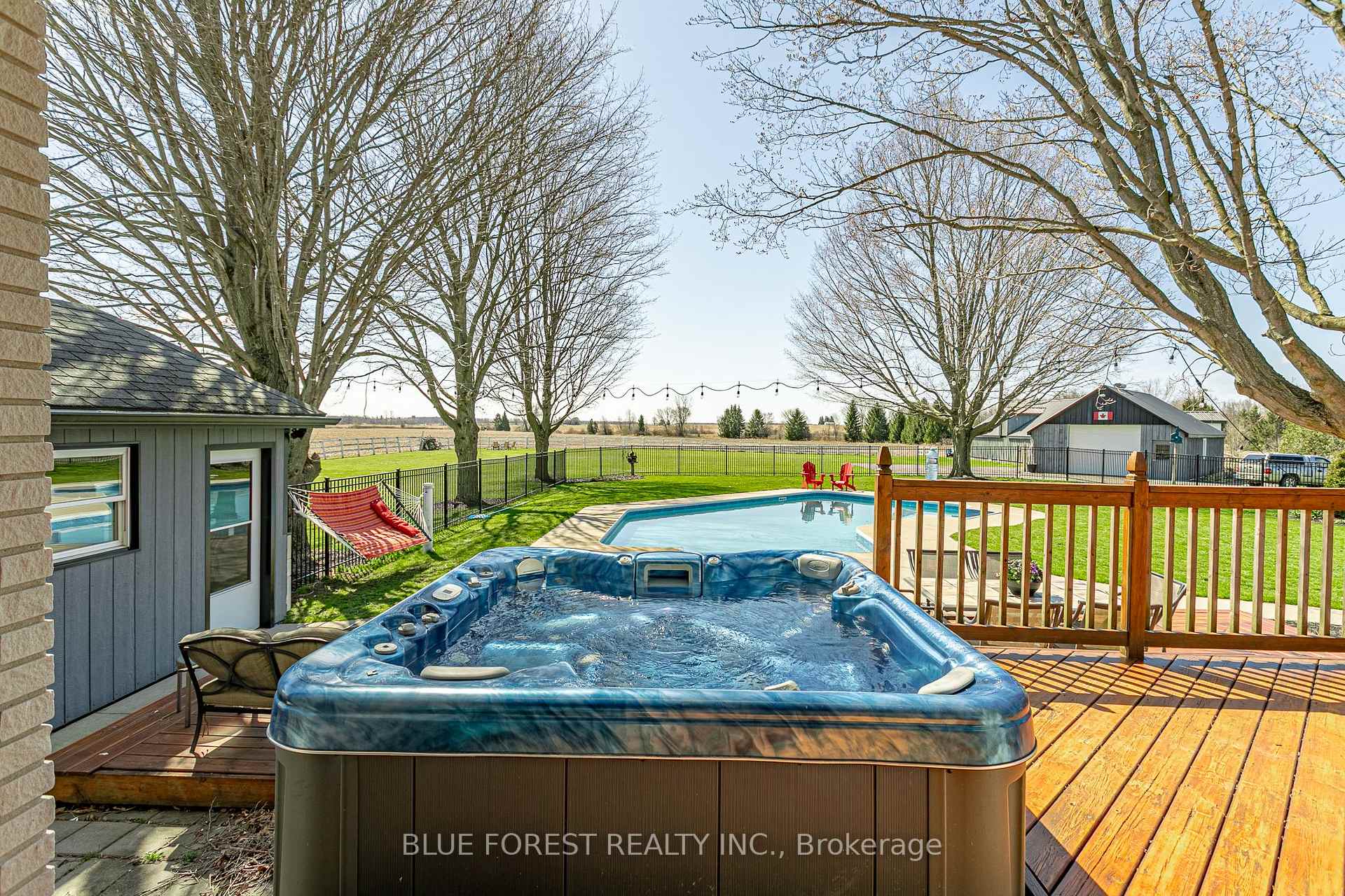 Photo 38 of 1645 Gladstone Drive, Thames Centre, Rural Thames Centre — HOMEH
