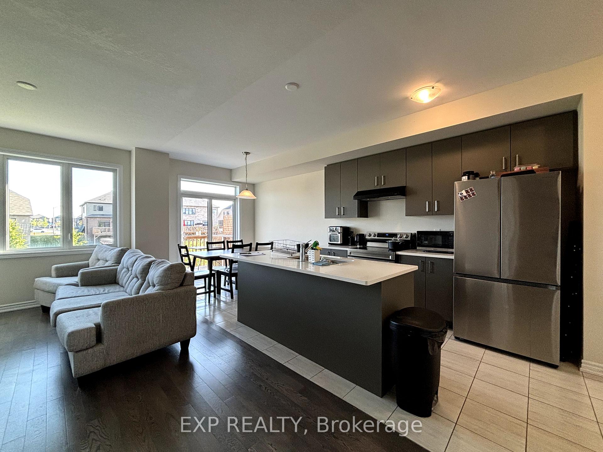 Photo 5 of 319 Vanilla Trail, Thorold, Rolling Meadows — HOMEH