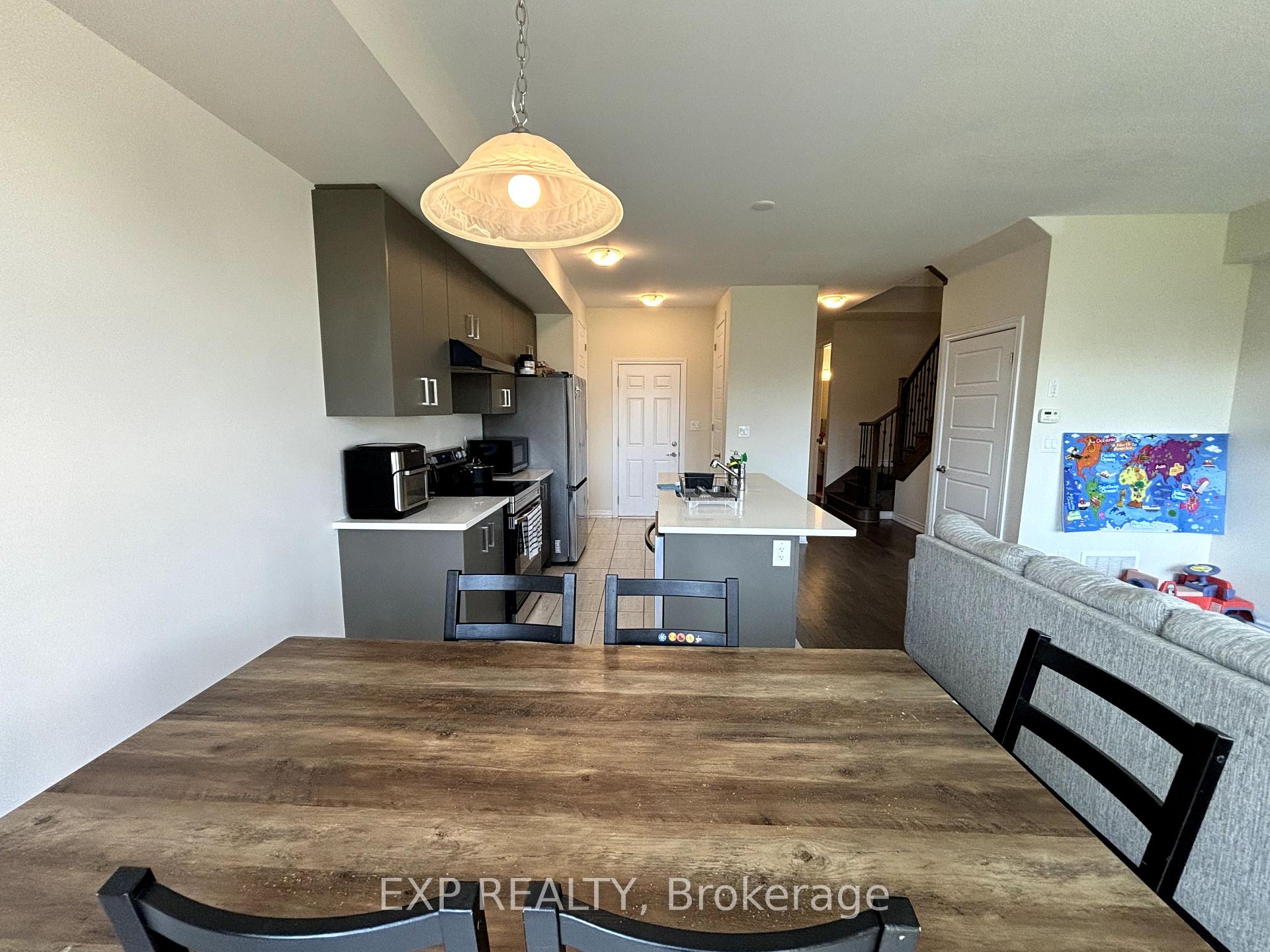 Photo 7 of 319 Vanilla Trail, Thorold, Rolling Meadows — HOMEH