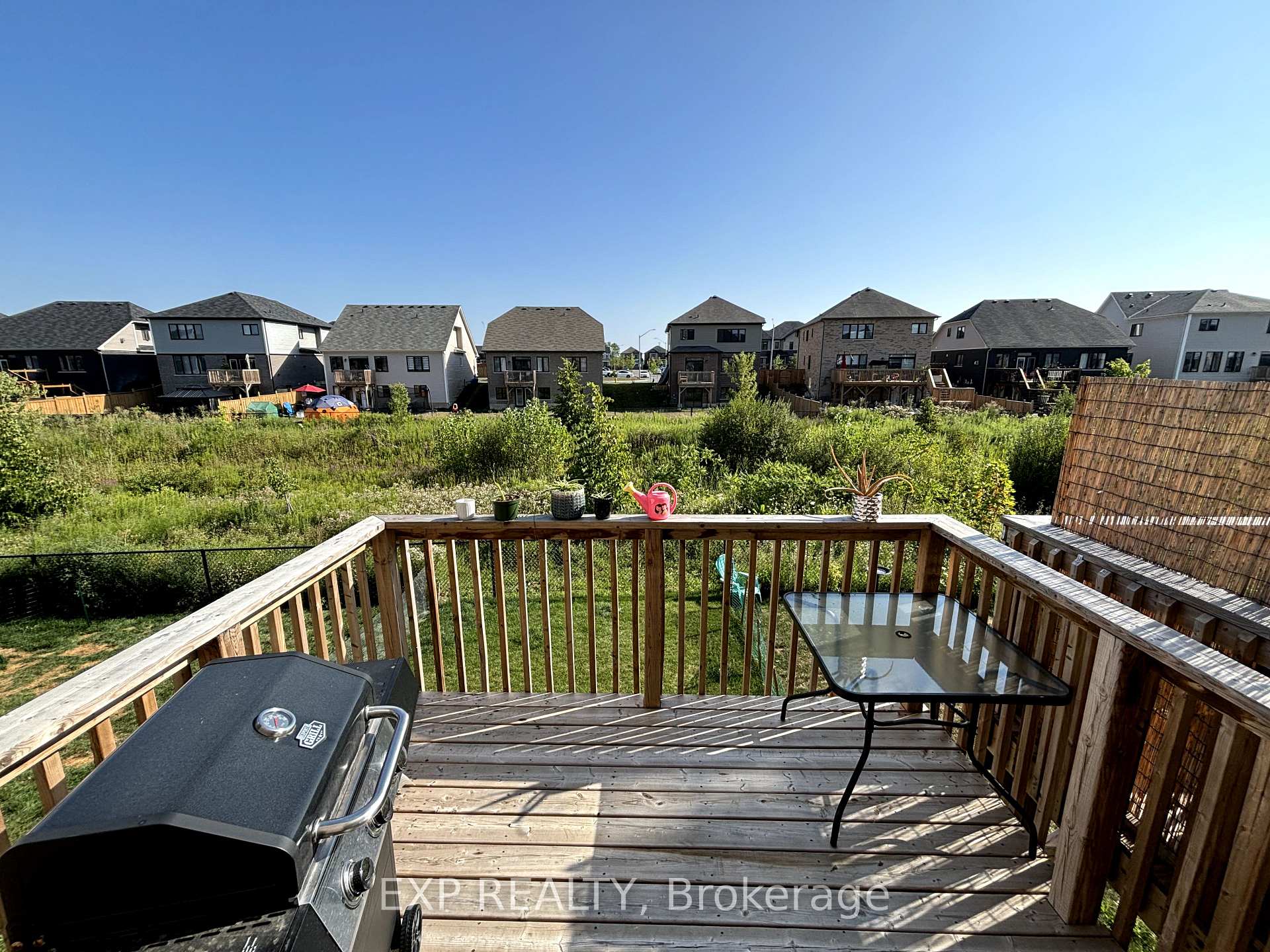 Photo 9 of 319 Vanilla Trail, Thorold, Rolling Meadows — HOMEH