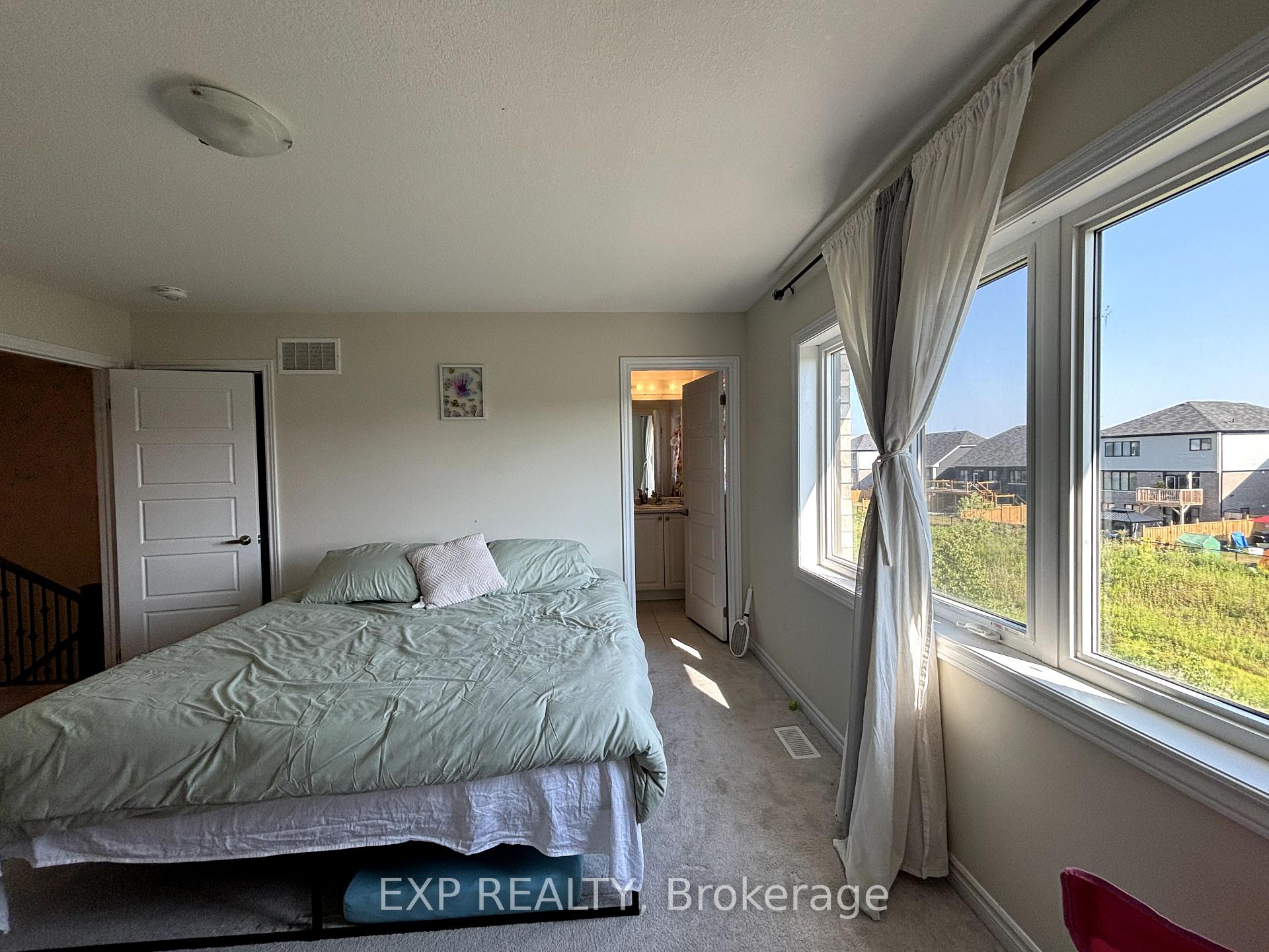 Photo 19 of 319 Vanilla Trail, Thorold, Rolling Meadows — HOMEH
