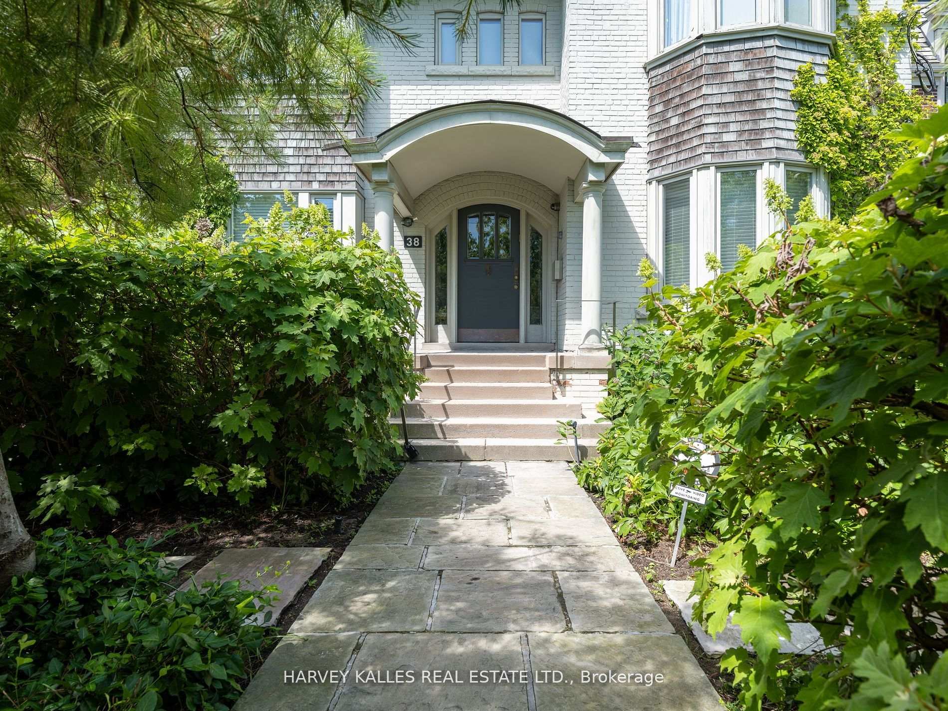 Front of 38 Dunvegan Road