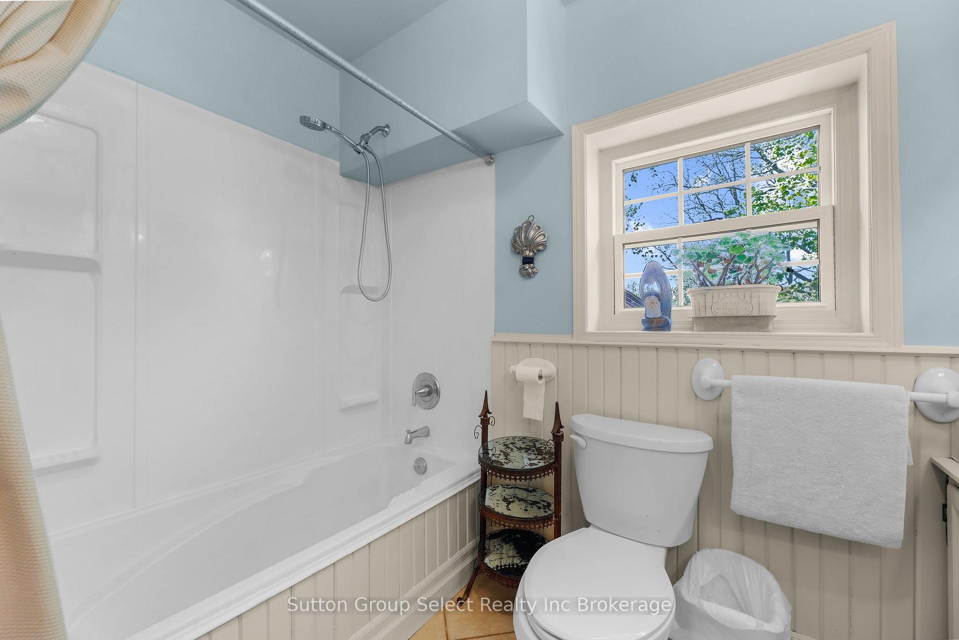 Photo 34 of 2877 Putnam Road, Thames Centre, Putnam — HOMEH