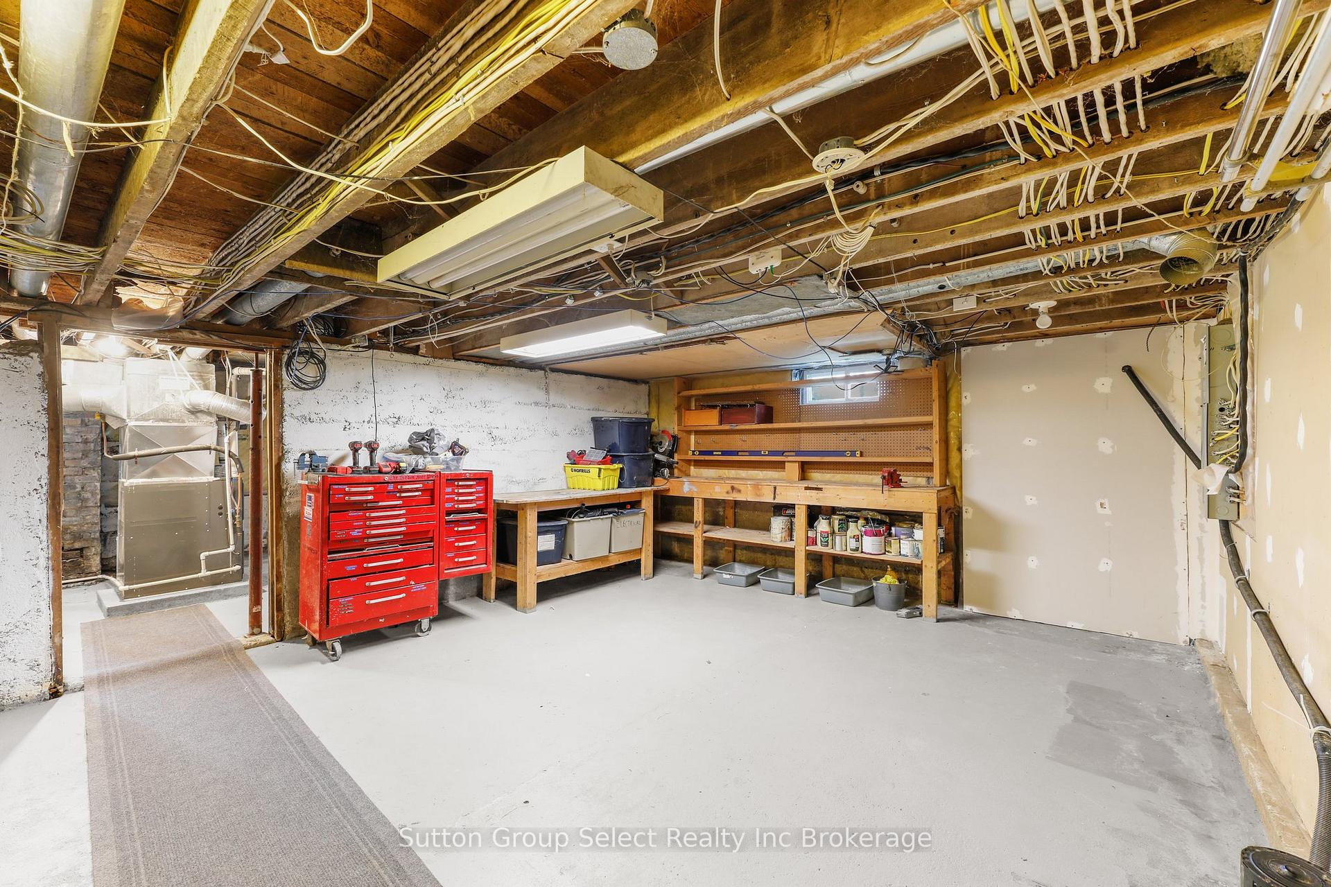 Photo 35 of 2877 Putnam Road, Thames Centre, Putnam — HOMEH