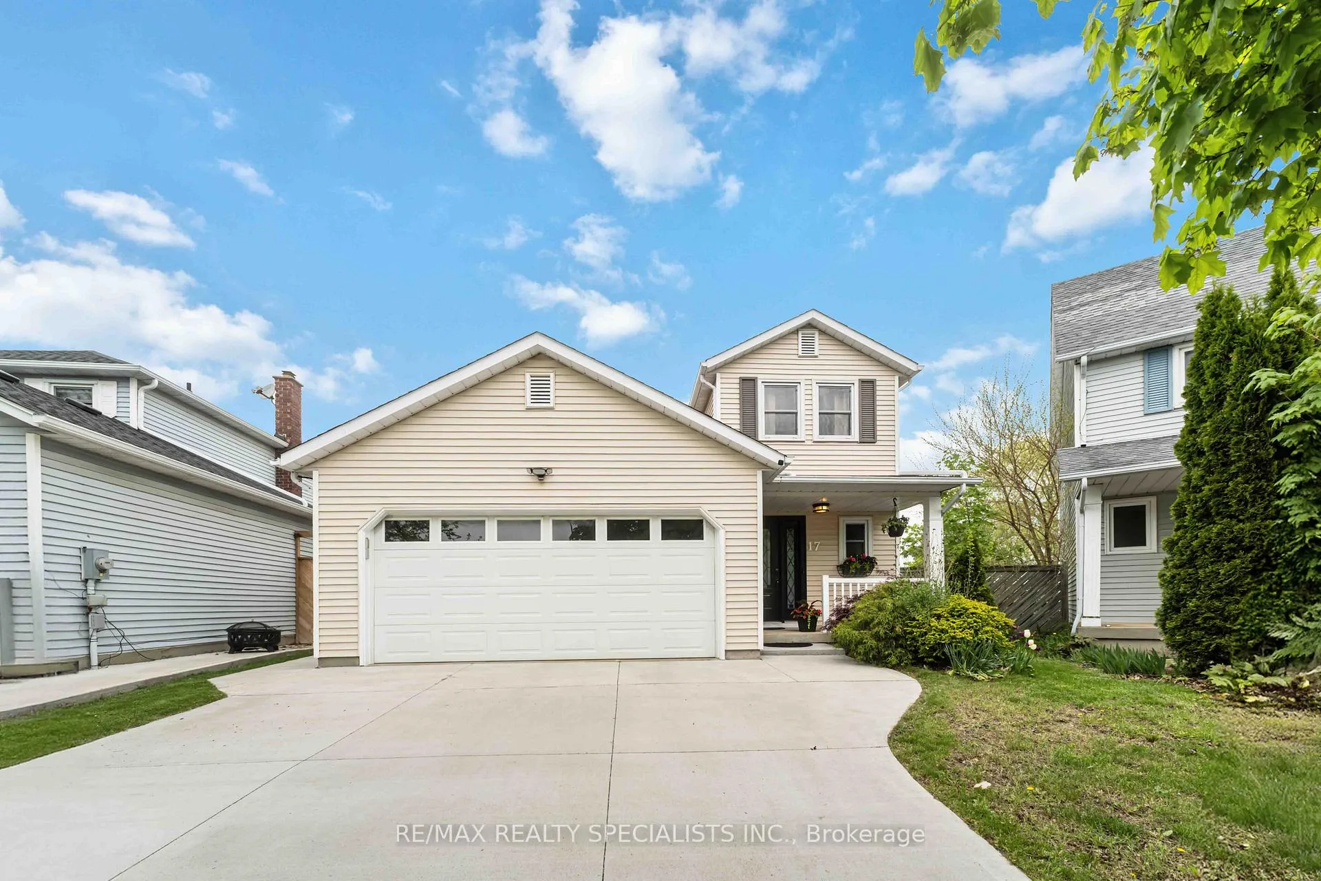 Front of 17 Rannie Court