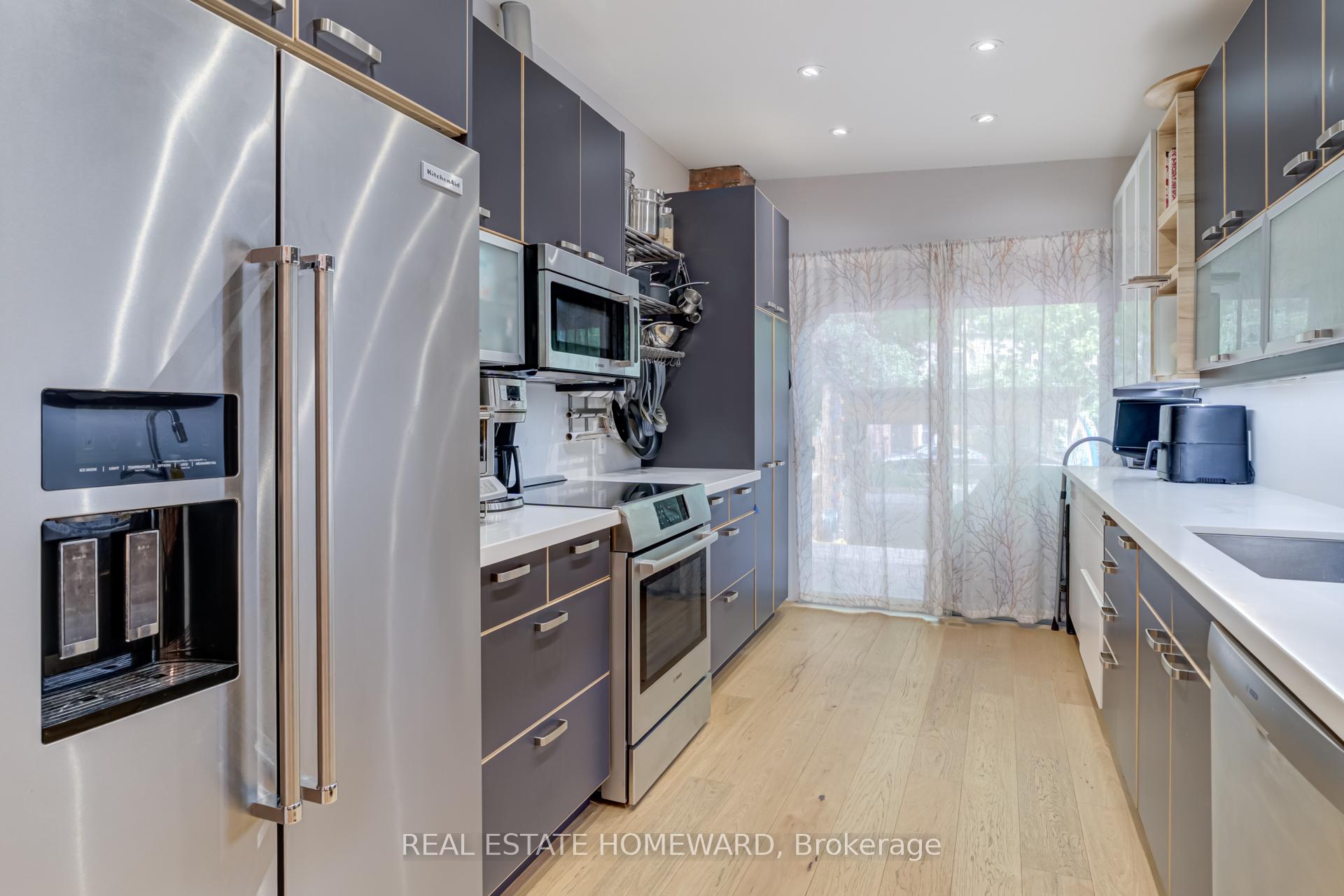 Photo 5 of 55 Sumach Street, Toronto, Moss Park — HOMEH