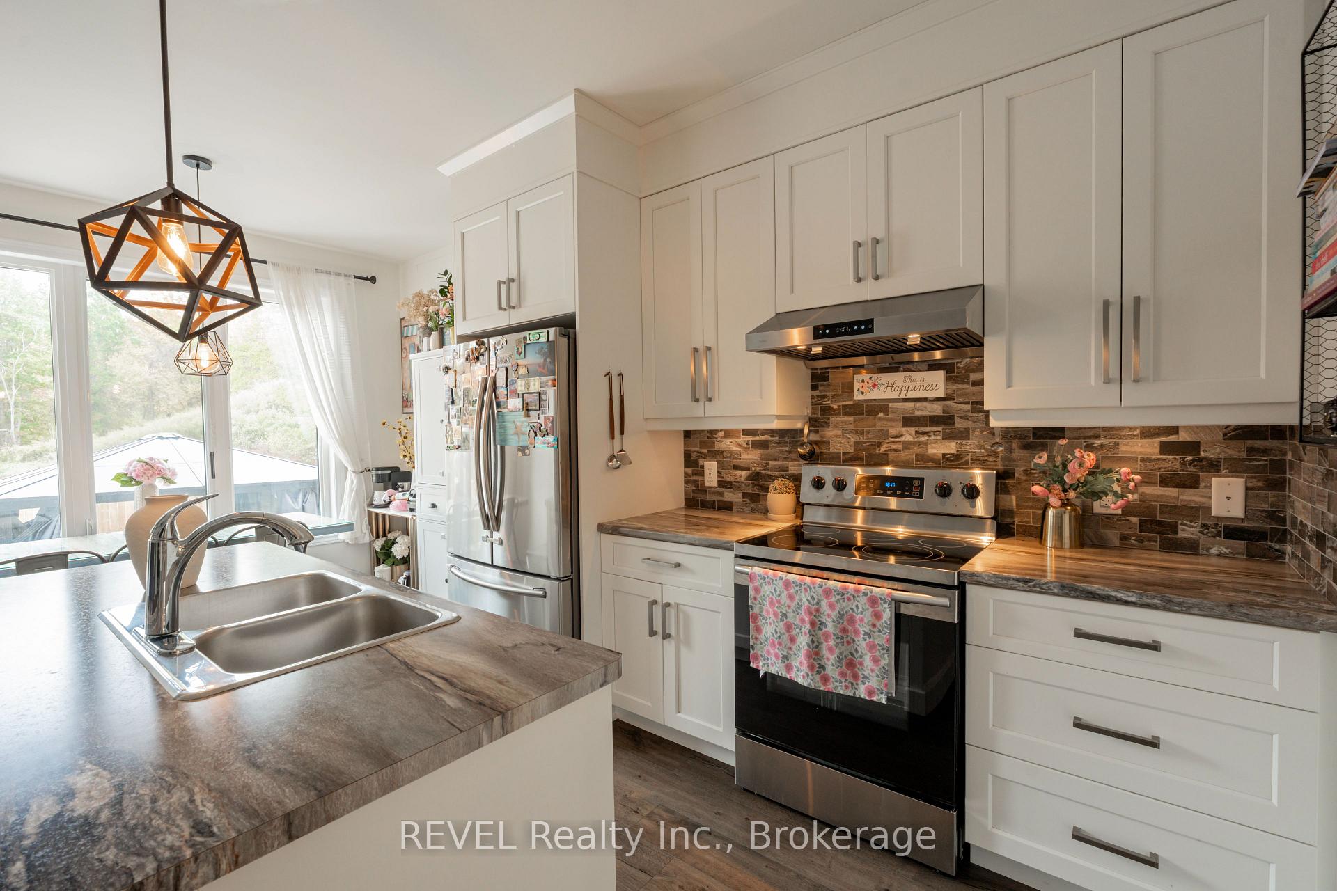 Photo 14 of 10 Damude Avenue, Thorold, Hurricane/Merrittville — HOMEH