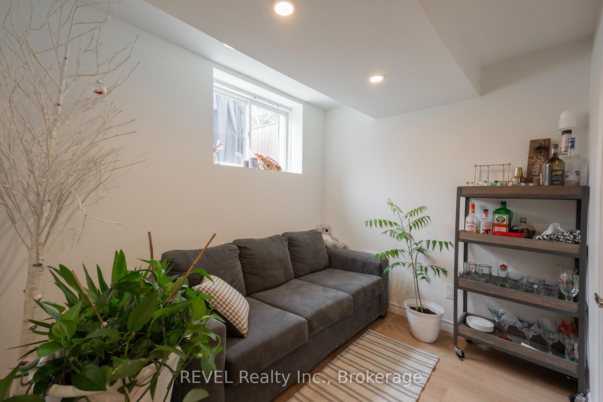 Photo 36 of 10 Damude Avenue, Thorold, Hurricane/Merrittville — HOMEH