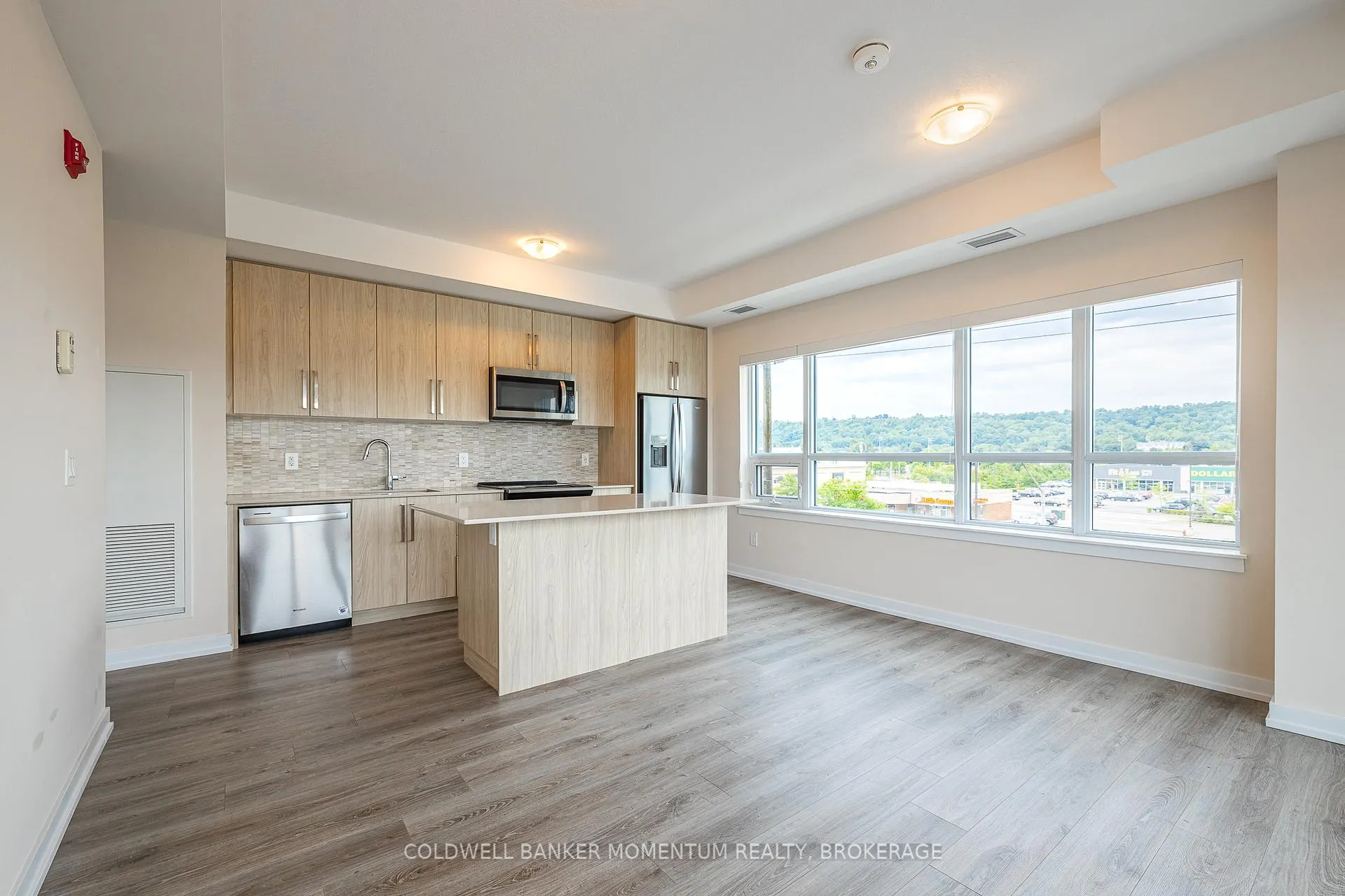 Photo 7 of Unit 416, 121 Highway 8, Hamilton, Stoney Creek — HOMEH