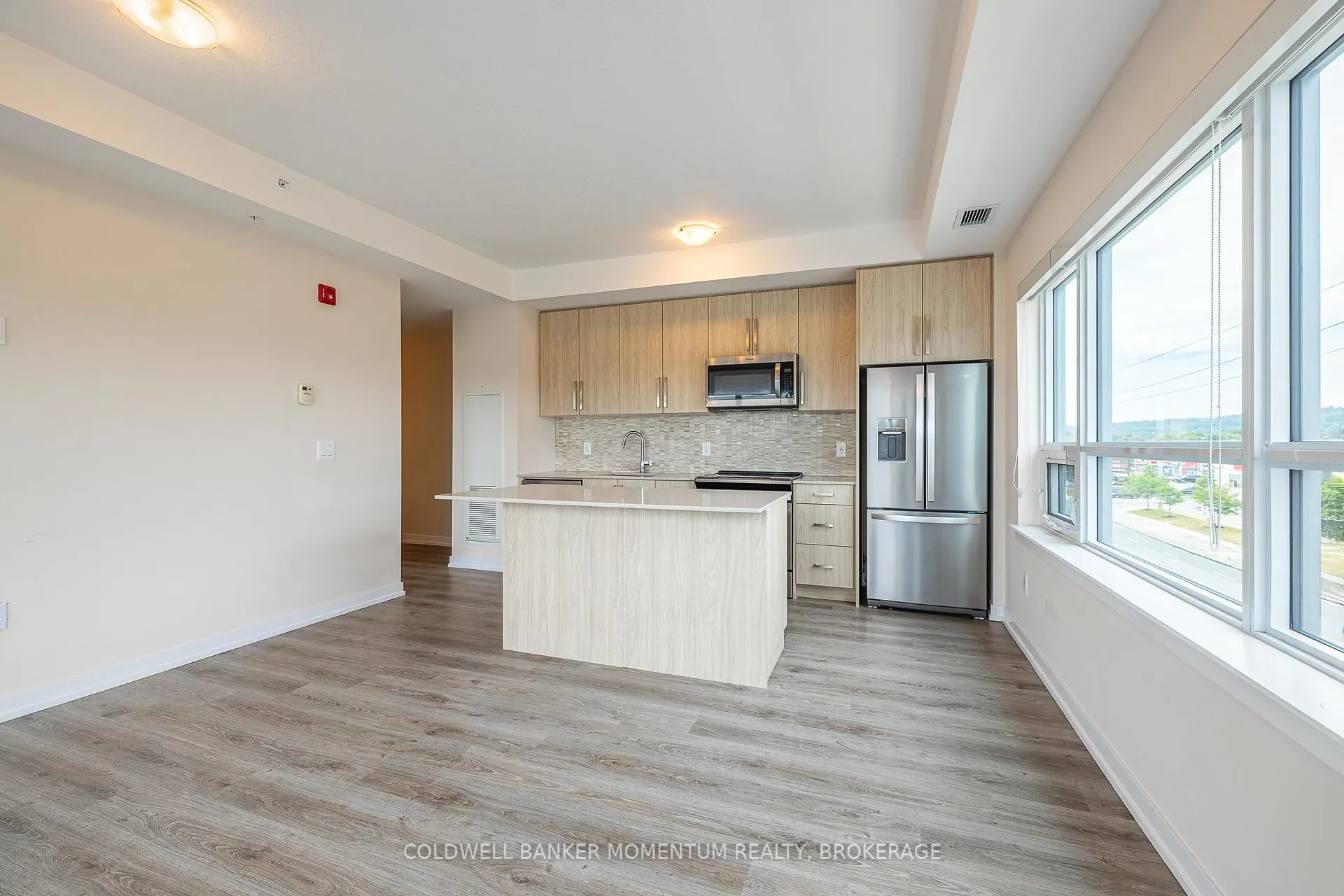 Photo 8 of Unit 416, 121 Highway 8, Hamilton, Stoney Creek — HOMEH