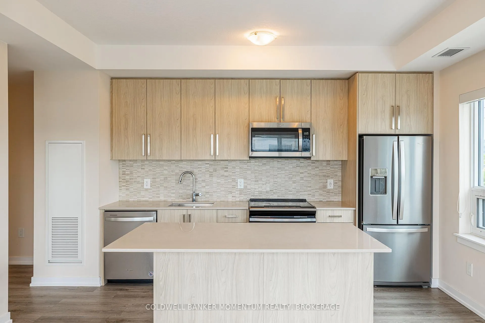 Photo 10 of Unit 416, 121 Highway 8, Hamilton, Stoney Creek — HOMEH