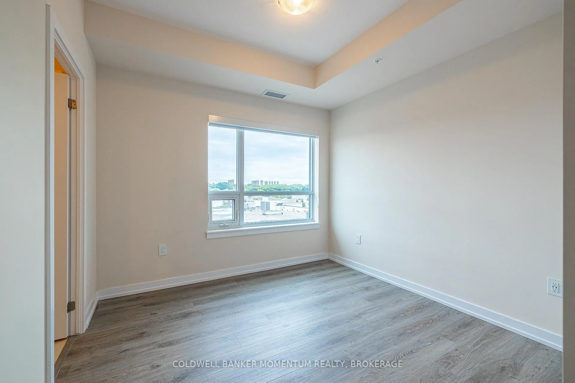 Photo 16 of Unit 416, 121 Highway 8, Hamilton, Stoney Creek — HOMEH