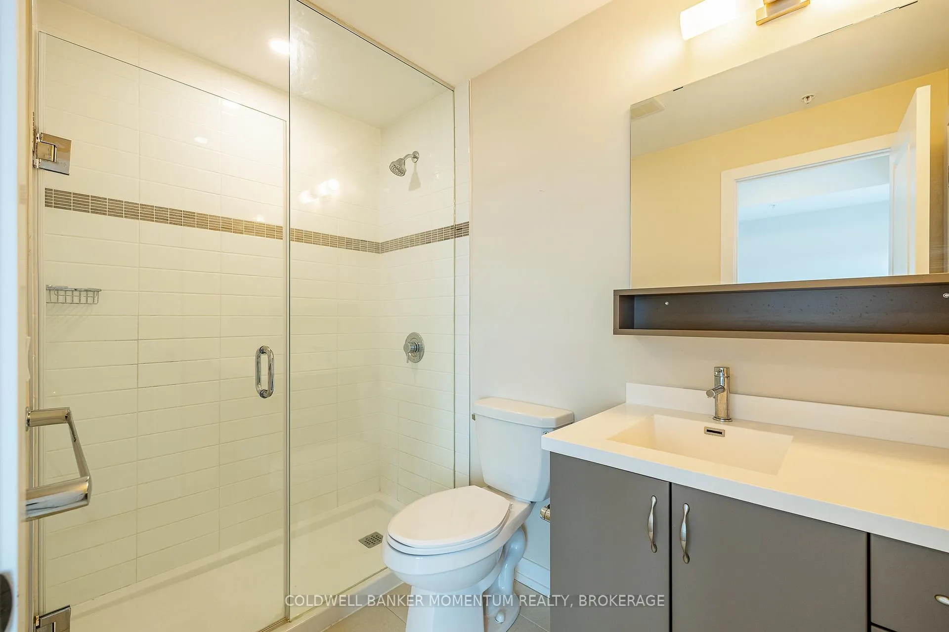 Photo 18 of Unit 416, 121 Highway 8, Hamilton, Stoney Creek — HOMEH