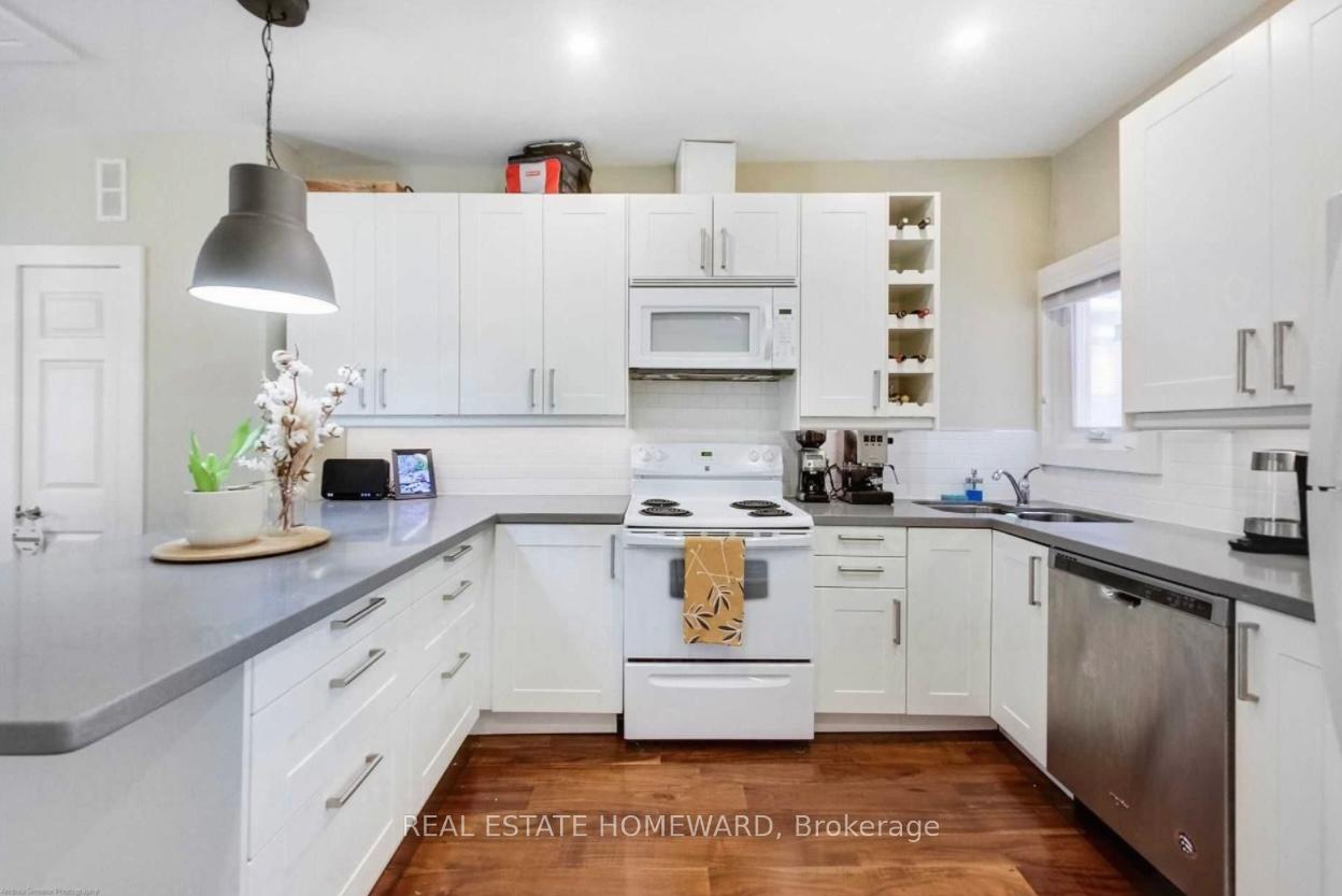 Photo 2 of Unit Upper, 451 Shuter Street, Toronto, Regent Park — HOMEH