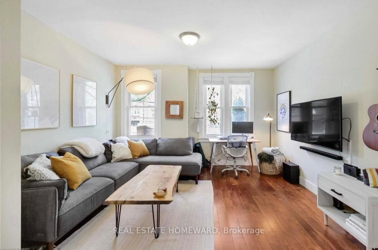 Photo 6 of Unit Upper, 451 Shuter Street, Toronto, Regent Park — HOMEH