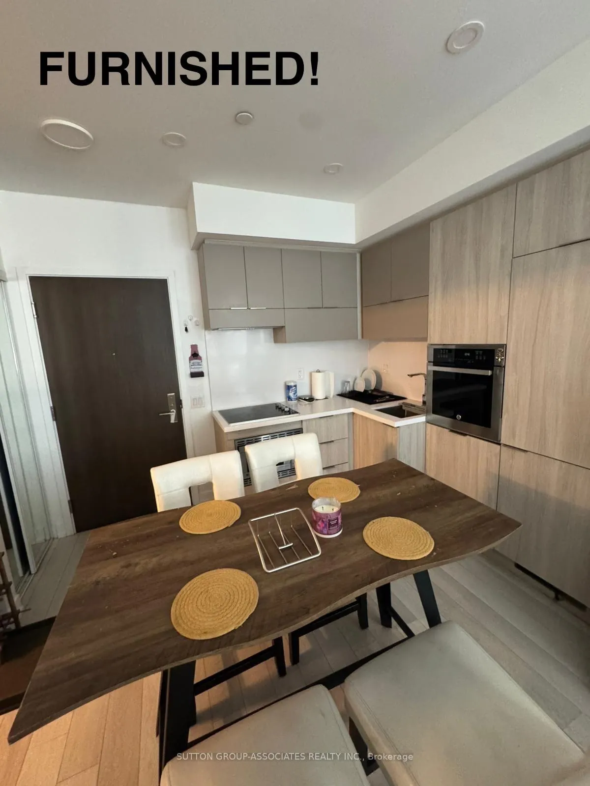 Photo 6 of Unit 1207, 39 Roehampton Avenue W, Toronto, Mount Pleasant West — HOMEH
