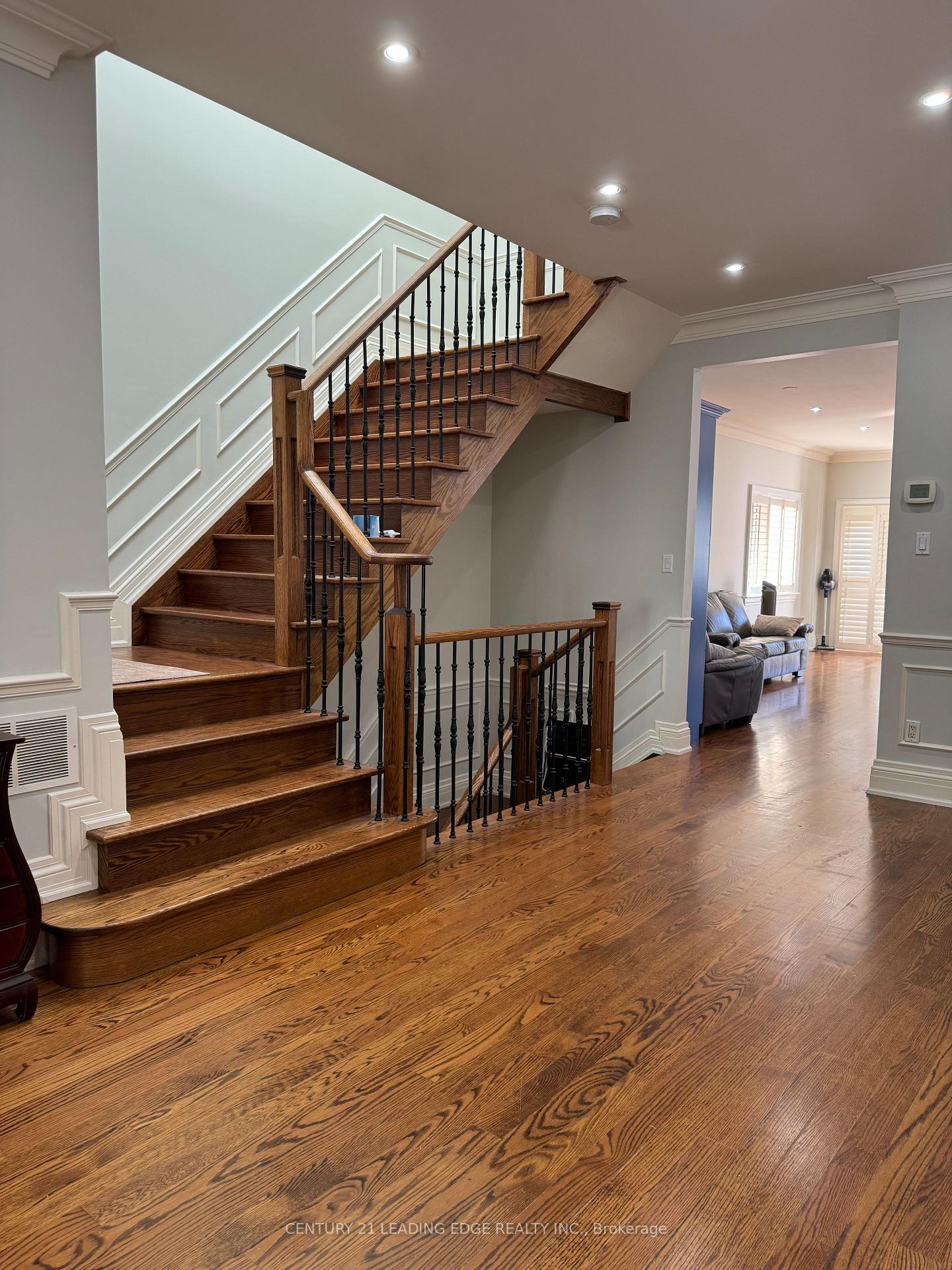 Photo 2 of Unit Upper Level, 56 Sammon Avenue, Toronto, Danforth Village-East York — HOMEH