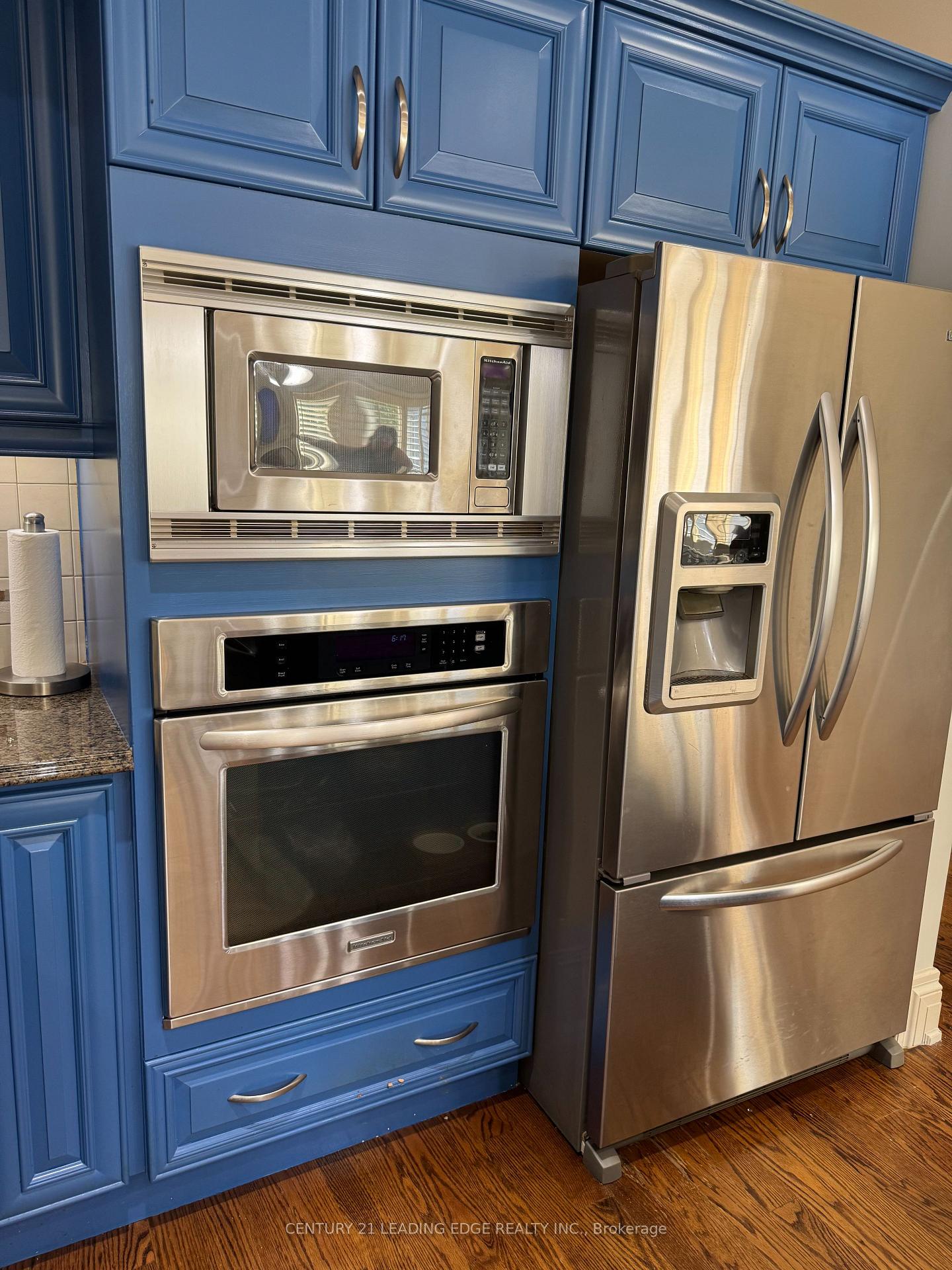 Photo 9 of Unit Upper Level, 56 Sammon Avenue, Toronto, Danforth Village-East York — HOMEH