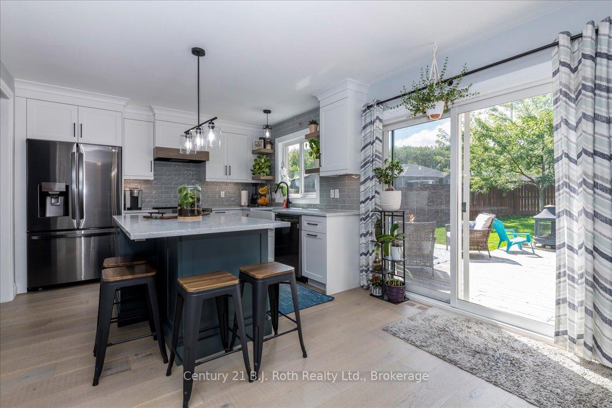 Photo 12 of 4 Sheppard Drive, Tay, Victoria Harbour — HOMEH
