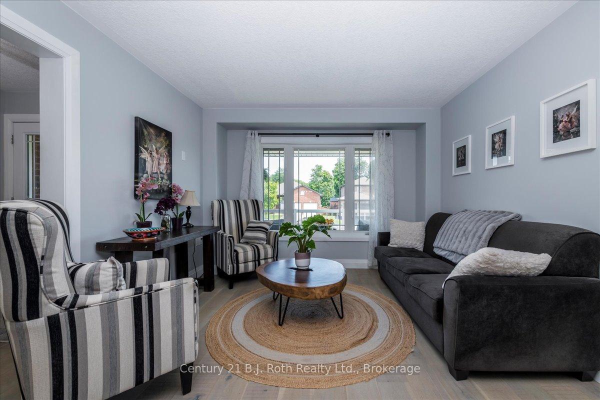 Photo 18 of 4 Sheppard Drive, Tay, Victoria Harbour — HOMEH
