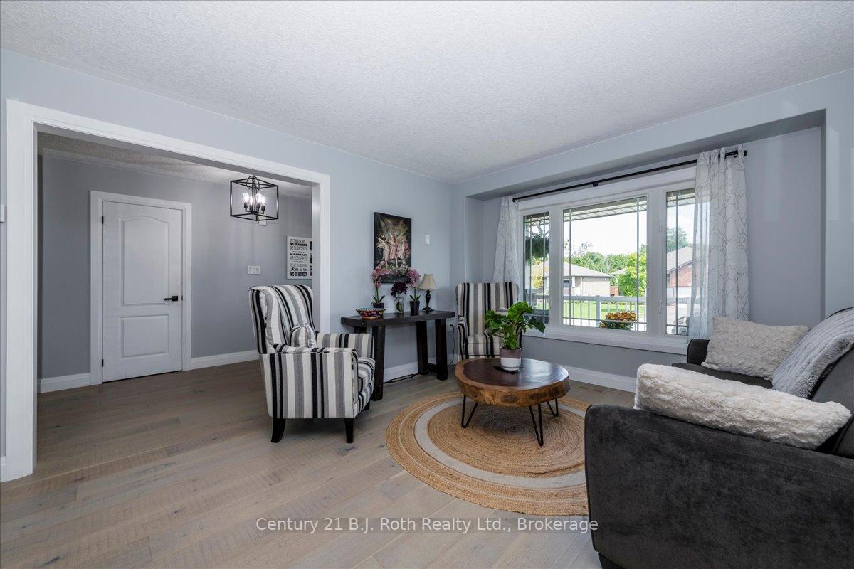 Photo 19 of 4 Sheppard Drive, Tay, Victoria Harbour — HOMEH