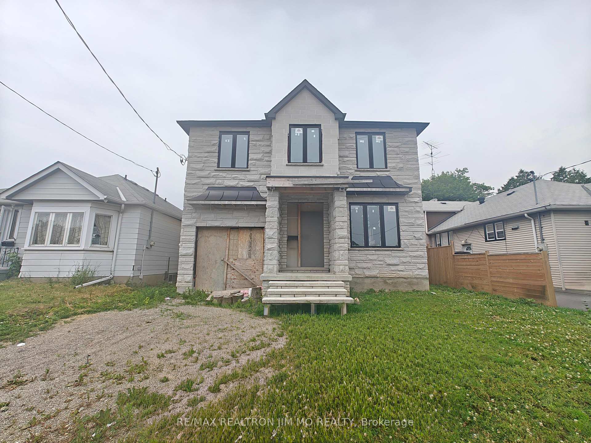 Front of 6 Cotton Avenue