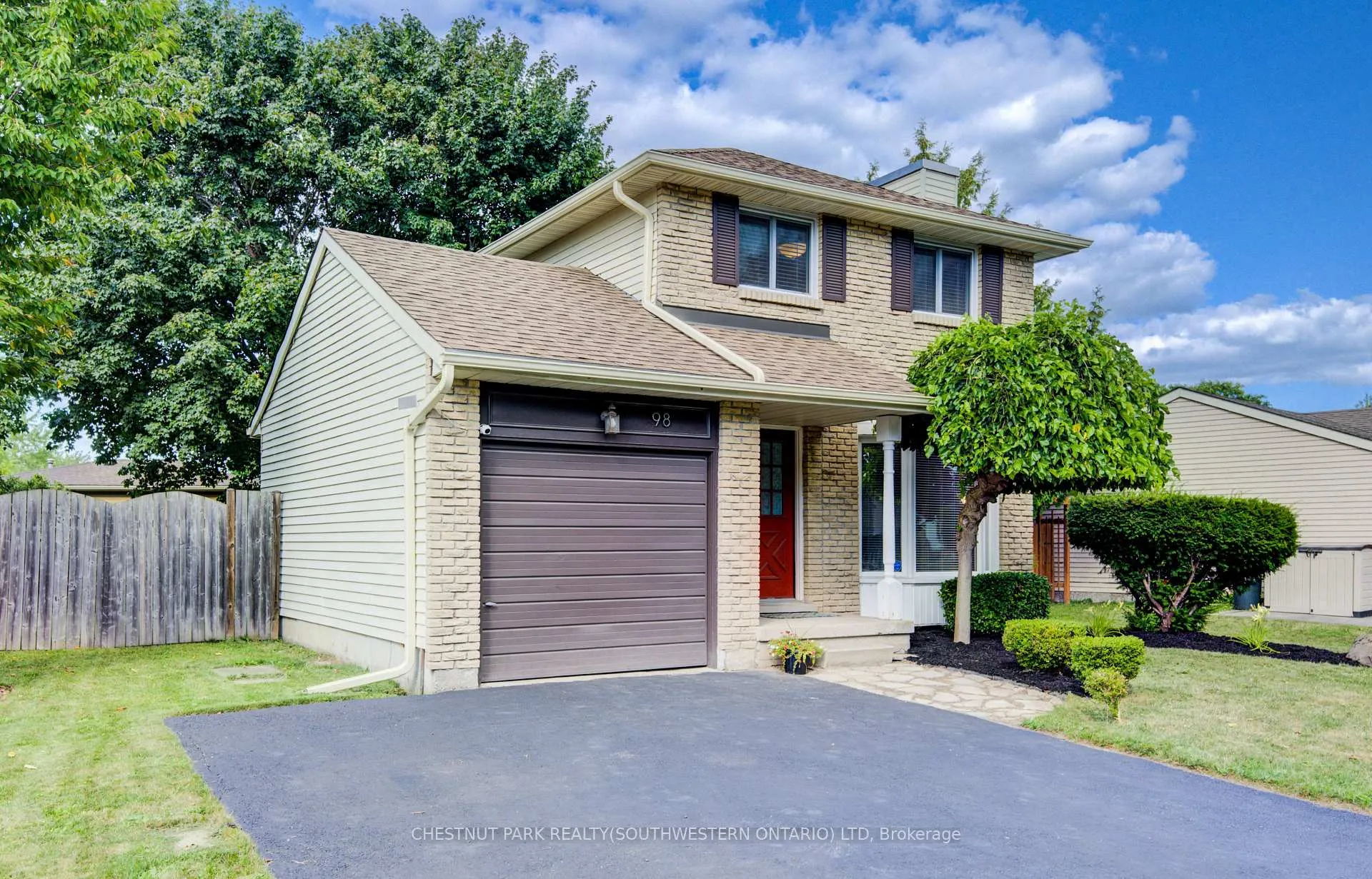 Photo 2 of 98 Rolling Meadows Drive, Kitchener — HOMEH
