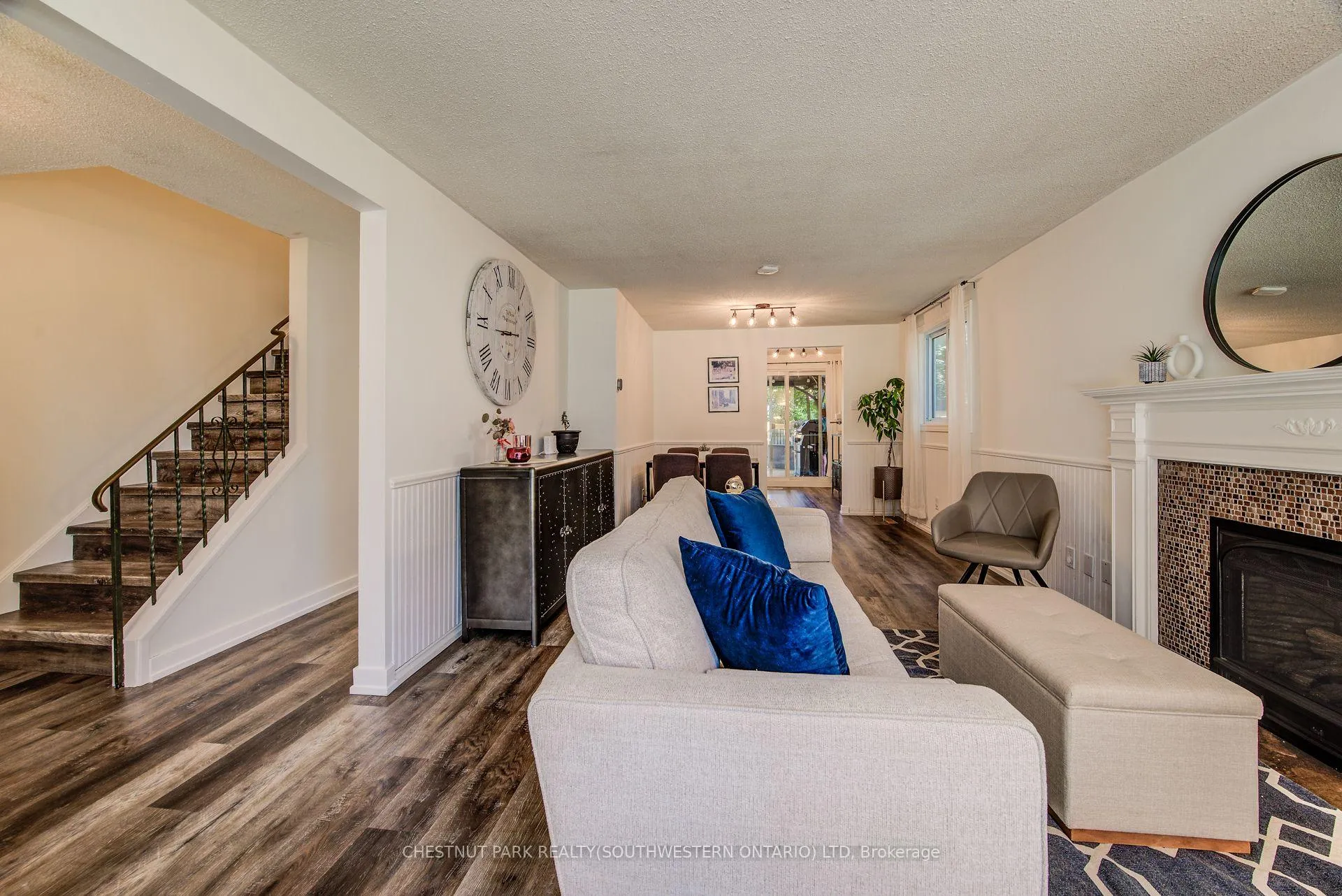 Photo 7 of 98 Rolling Meadows Drive, Kitchener — HOMEH