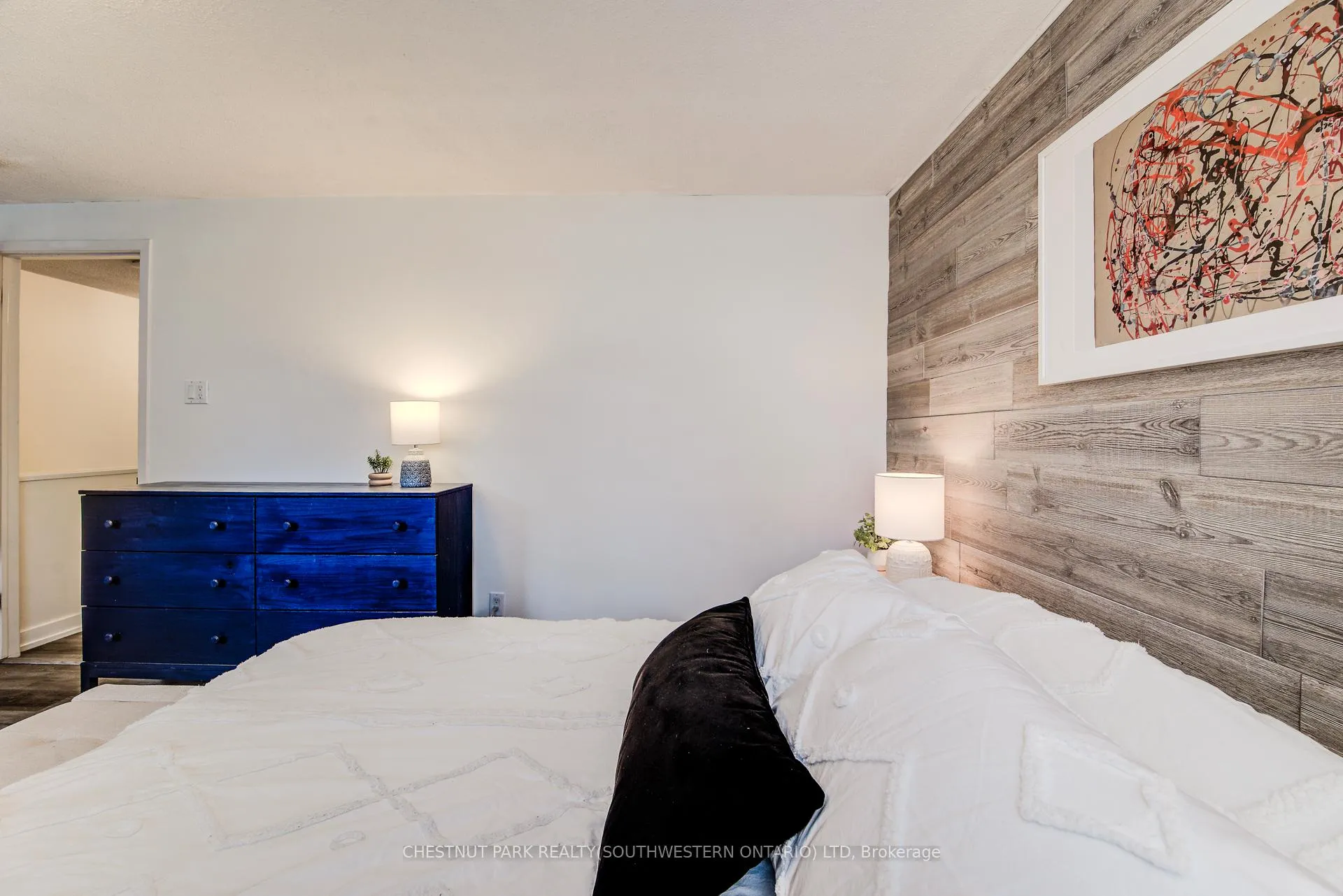 Photo 25 of 98 Rolling Meadows Drive, Kitchener — HOMEH