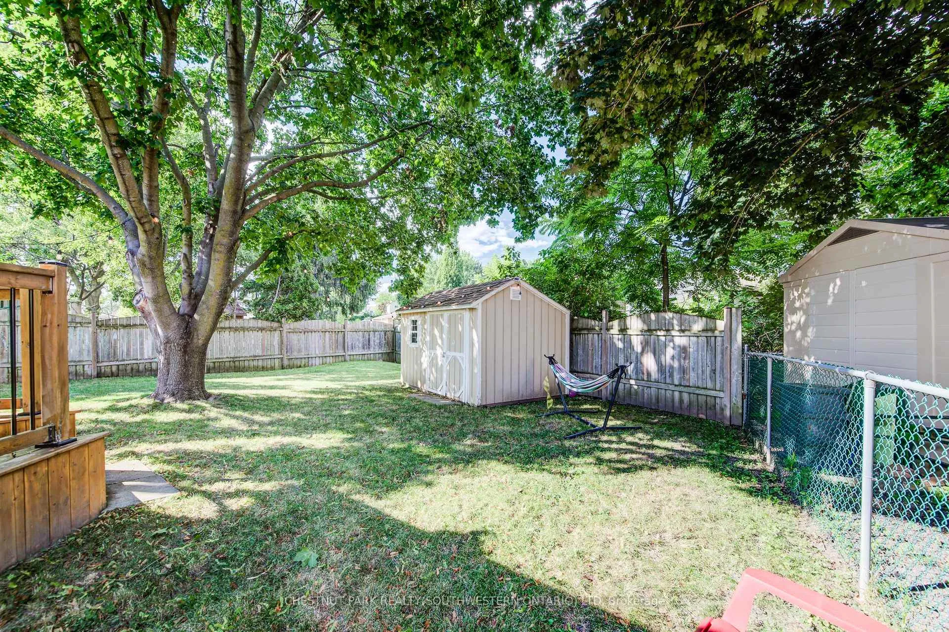 Photo 46 of 98 Rolling Meadows Drive, Kitchener — HOMEH