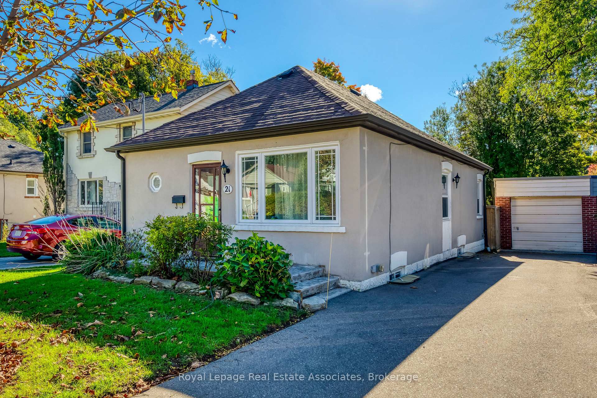 Photo 1 of 21 Brenton Street, Toronto, Crescent Town — HOMEH