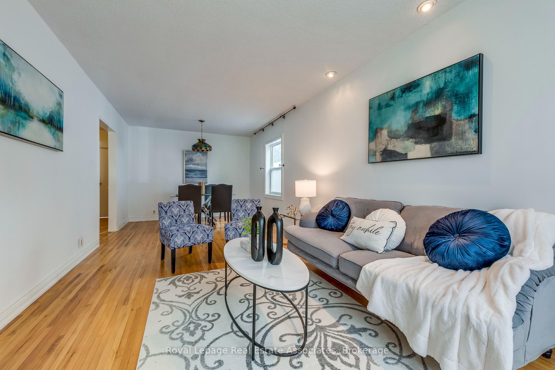 Photo 12 of 21 Brenton Street, Toronto, Crescent Town — HOMEH