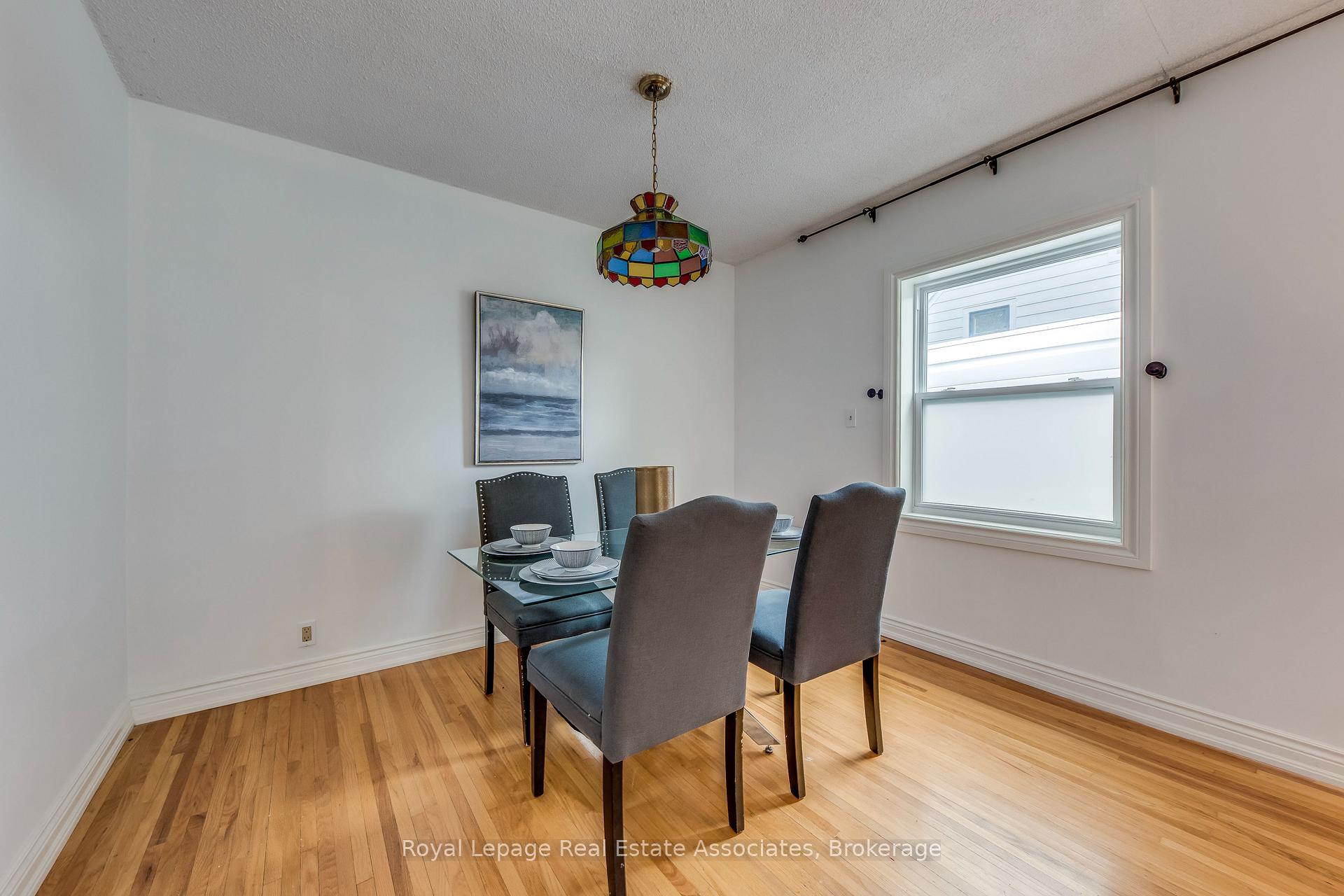 Photo 14 of 21 Brenton Street, Toronto, Crescent Town — HOMEH