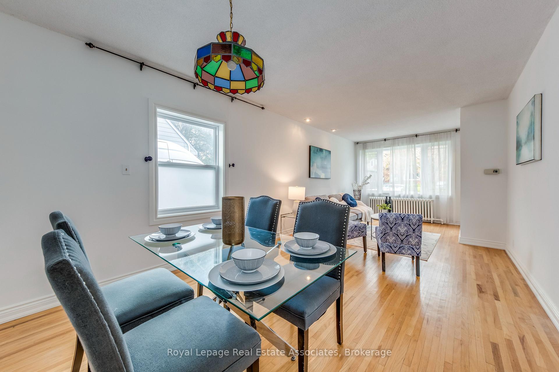 Photo 16 of 21 Brenton Street, Toronto, Crescent Town — HOMEH