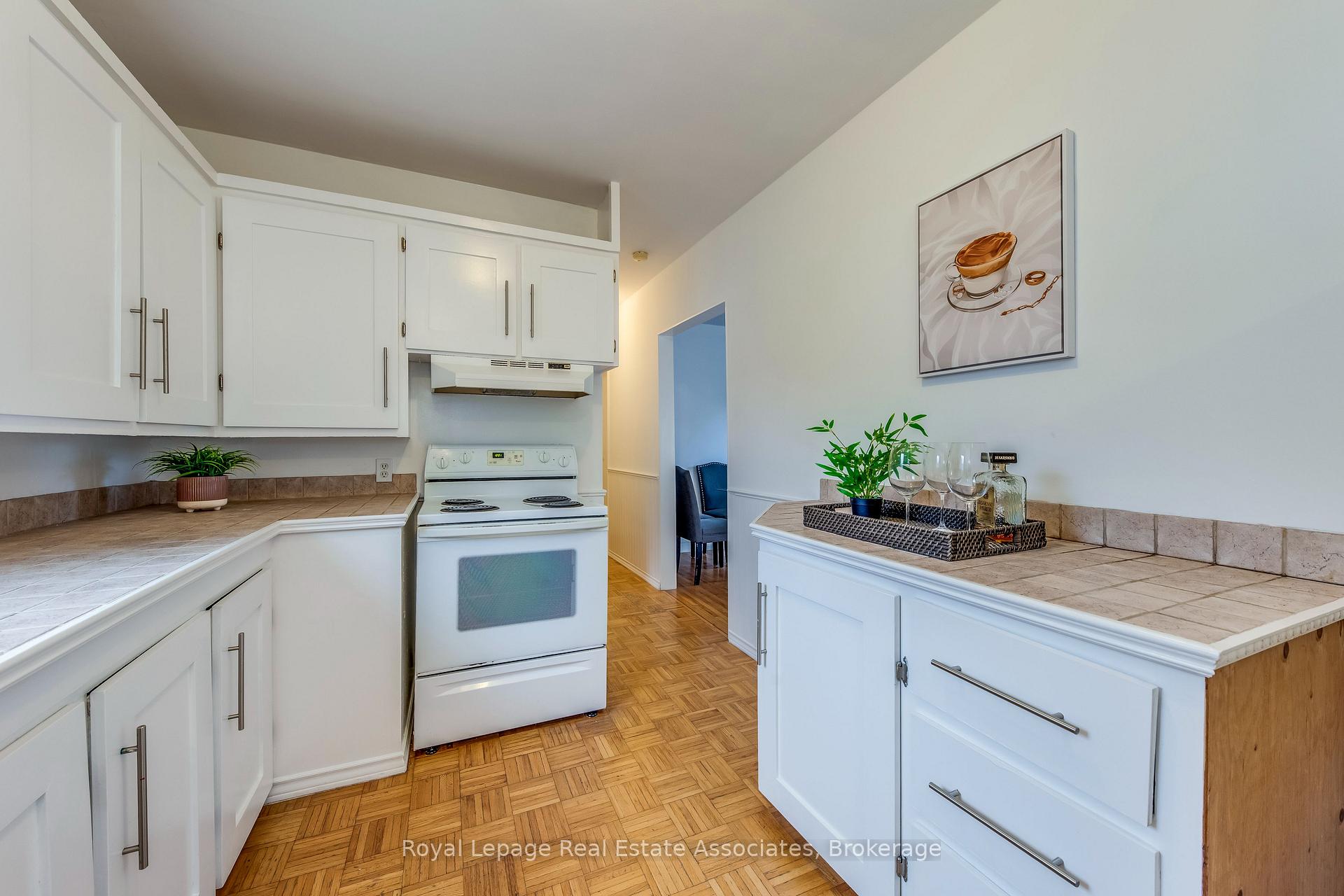 Photo 21 of 21 Brenton Street, Toronto, Crescent Town — HOMEH