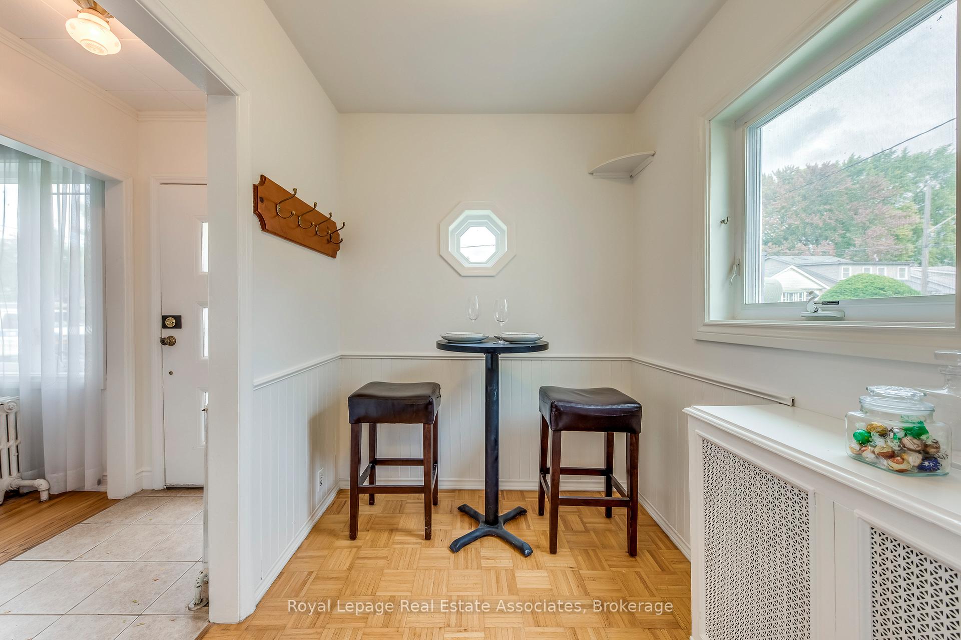 Photo 23 of 21 Brenton Street, Toronto, Crescent Town — HOMEH