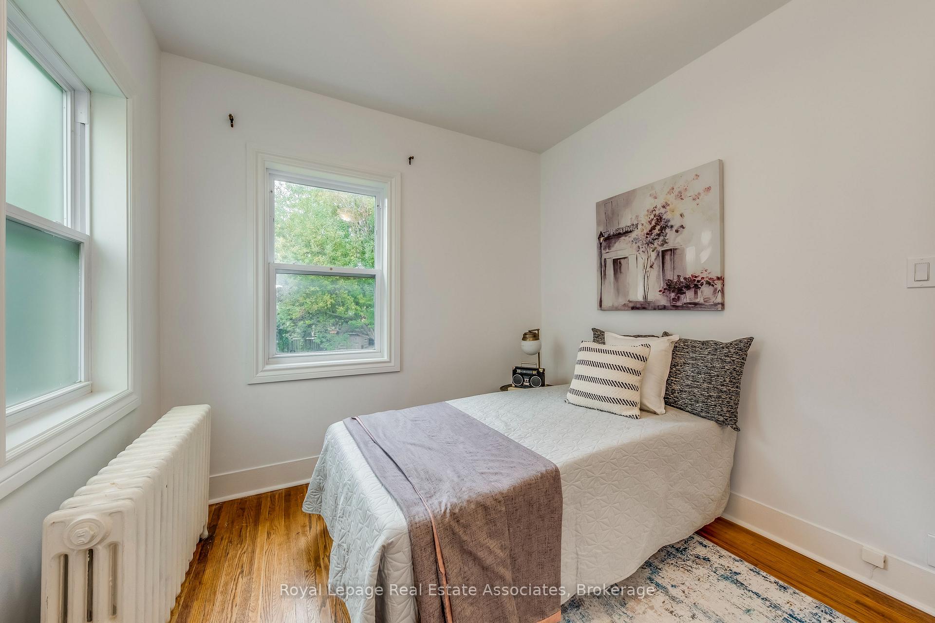 Photo 26 of 21 Brenton Street, Toronto, Crescent Town — HOMEH