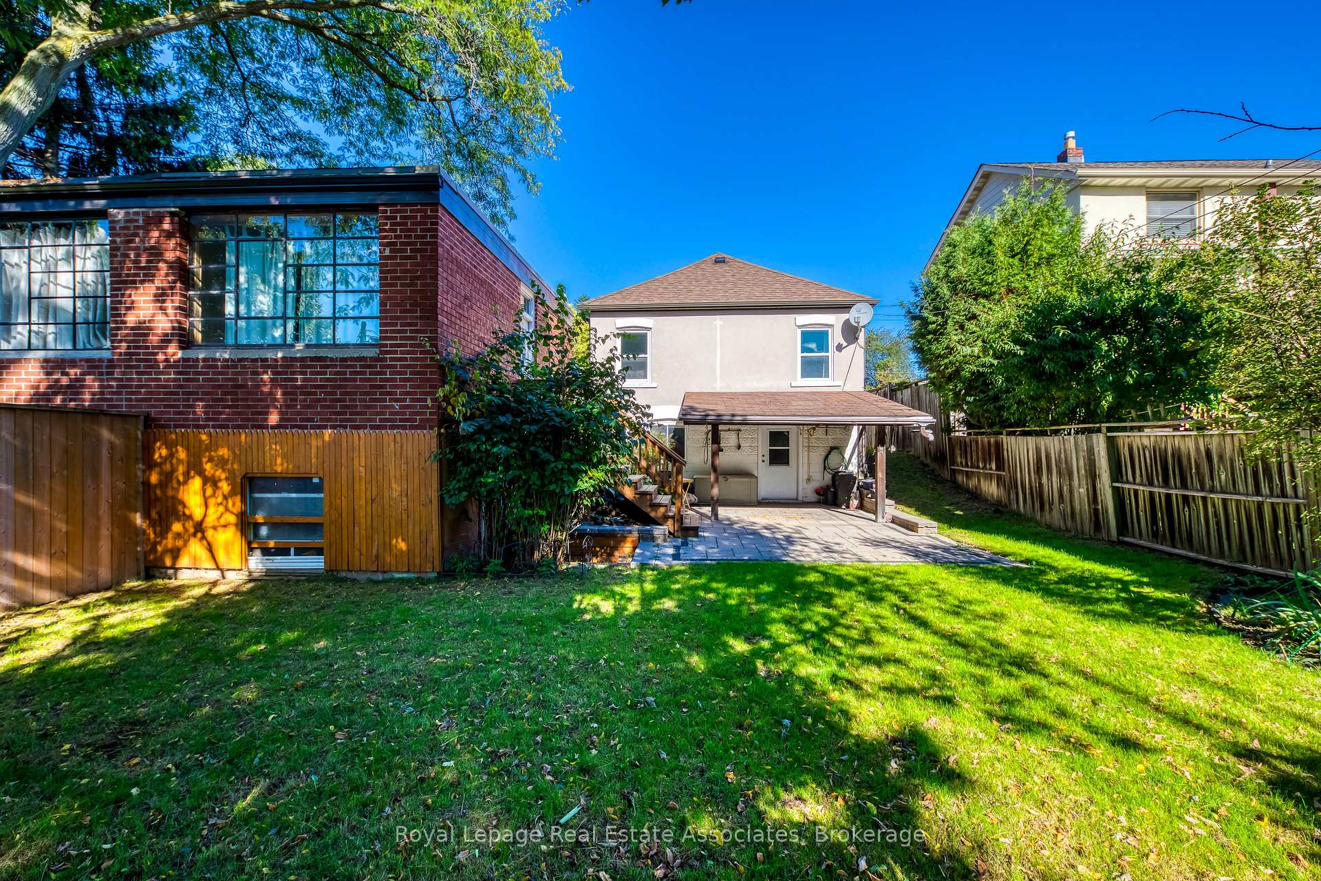 Photo 34 of 21 Brenton Street, Toronto, Crescent Town — HOMEH