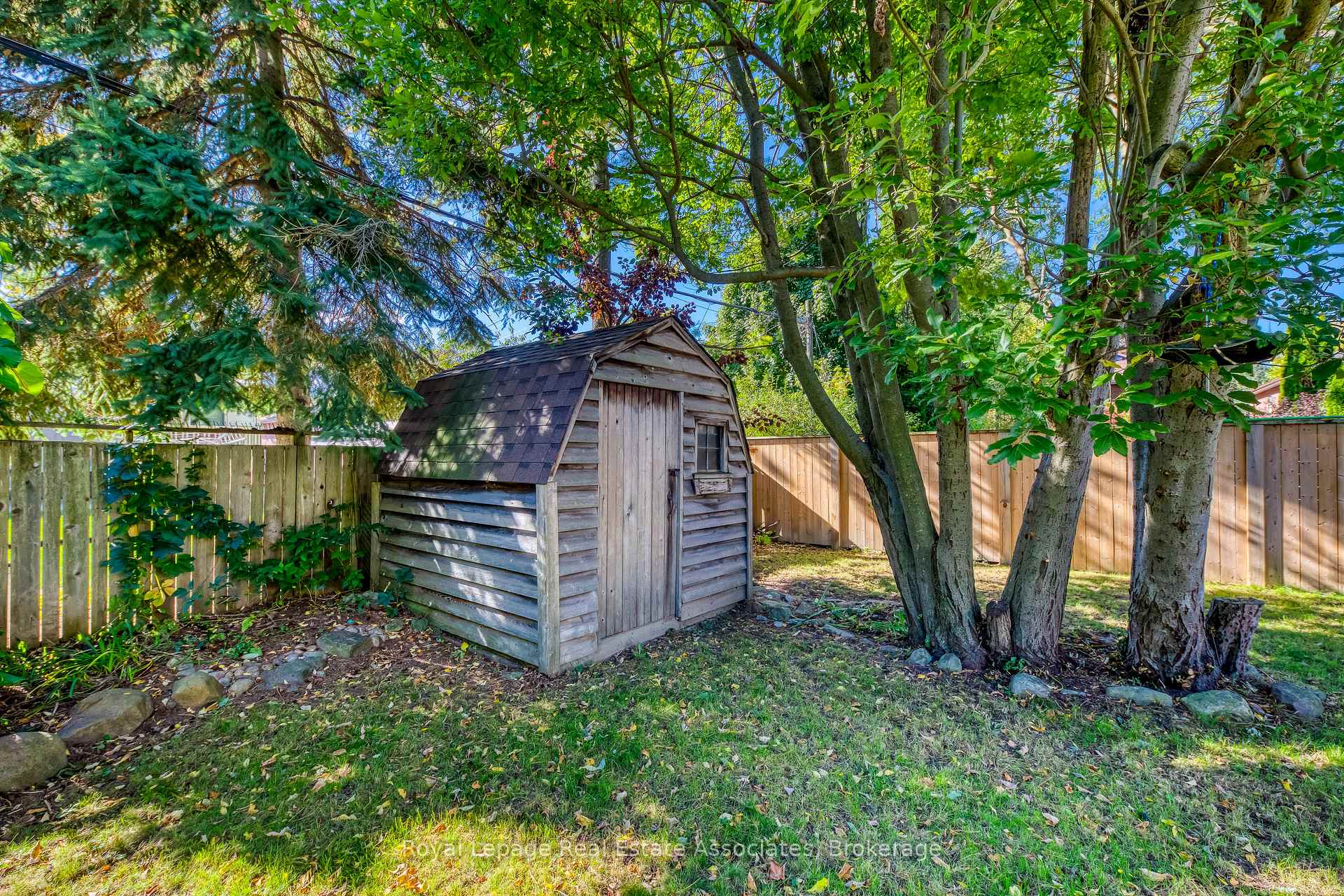 Photo 37 of 21 Brenton Street, Toronto, Crescent Town — HOMEH