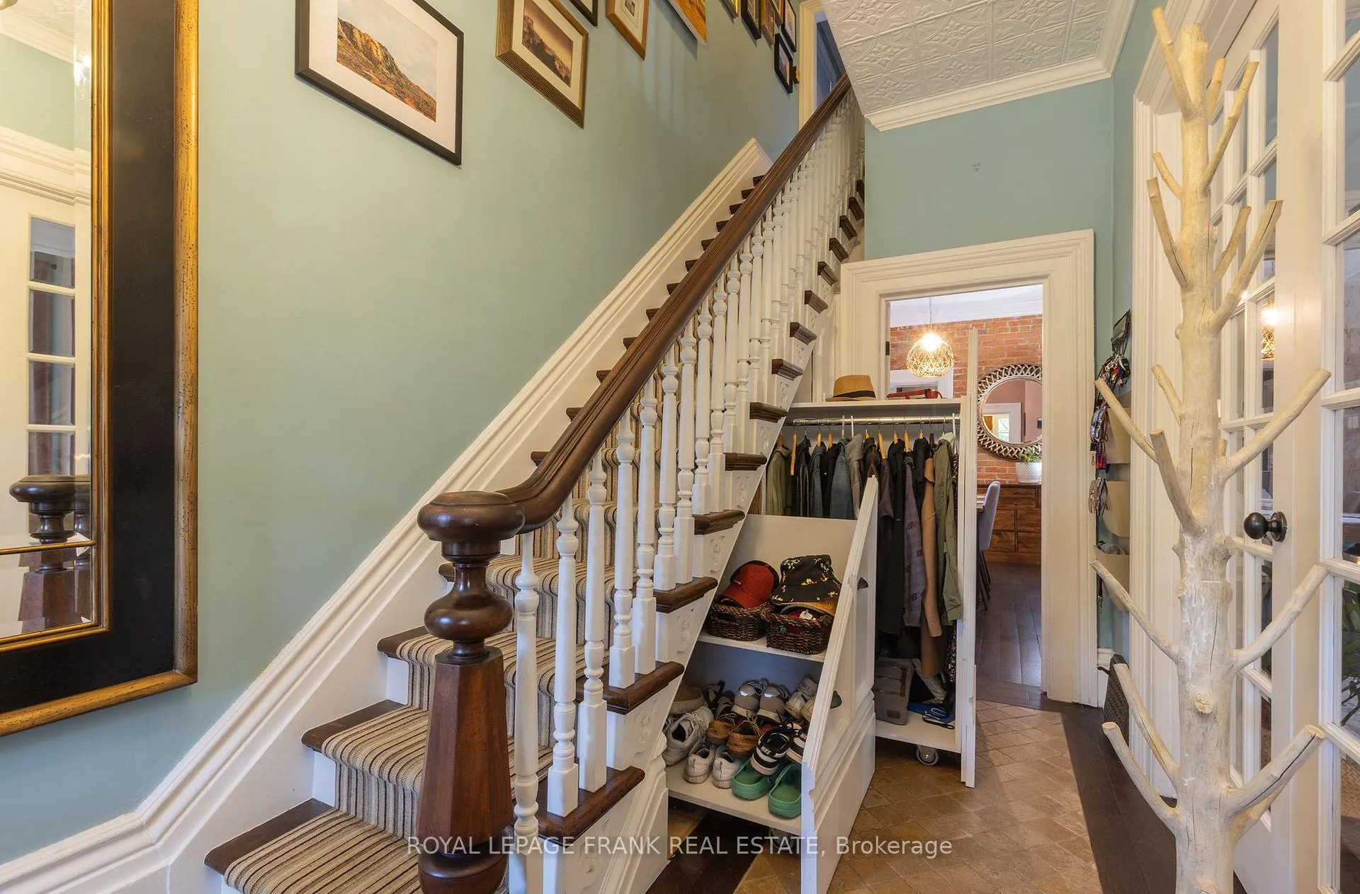 Photo 6 of 454 Weller Street, Peterborough, Town Ward 3 — HOMEH