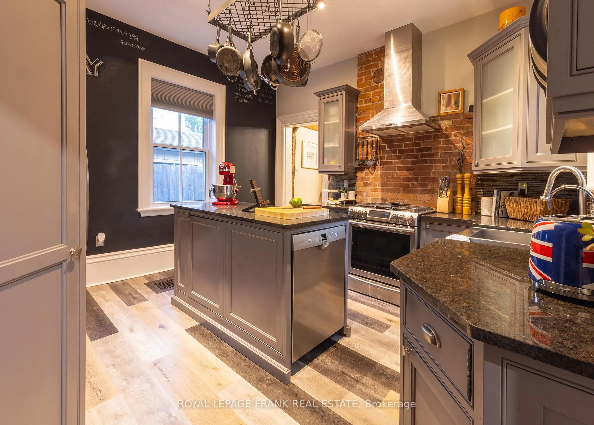 Photo 16 of 454 Weller Street, Peterborough, Town Ward 3 — HOMEH
