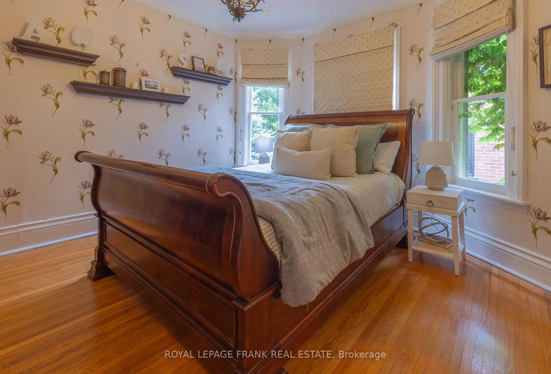 Photo 25 of 454 Weller Street, Peterborough, Town Ward 3 — HOMEH