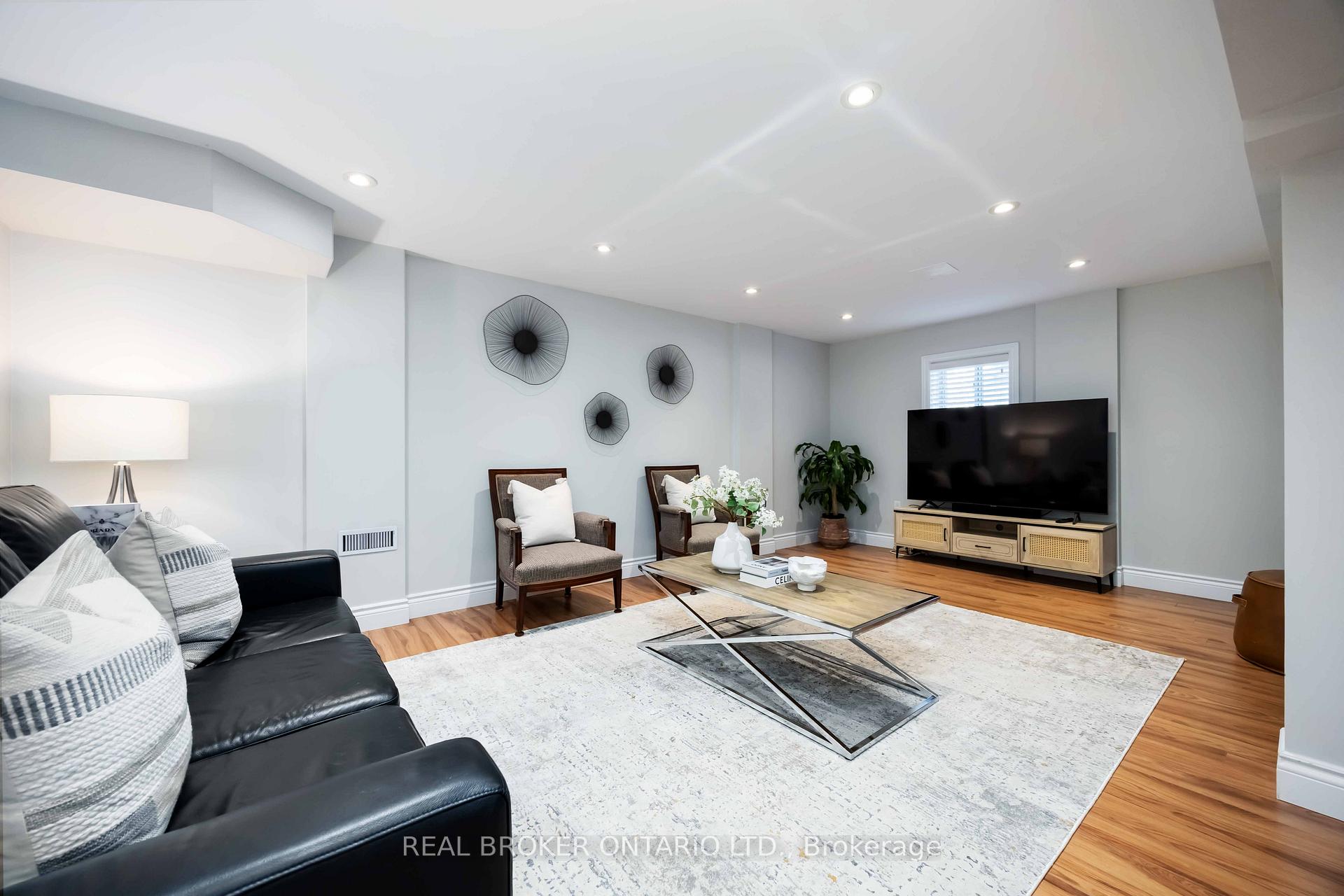 Photo 22 of 122 Cedarcrest Boulevard, Toronto, O'Connor-Parkview — HOMEH
